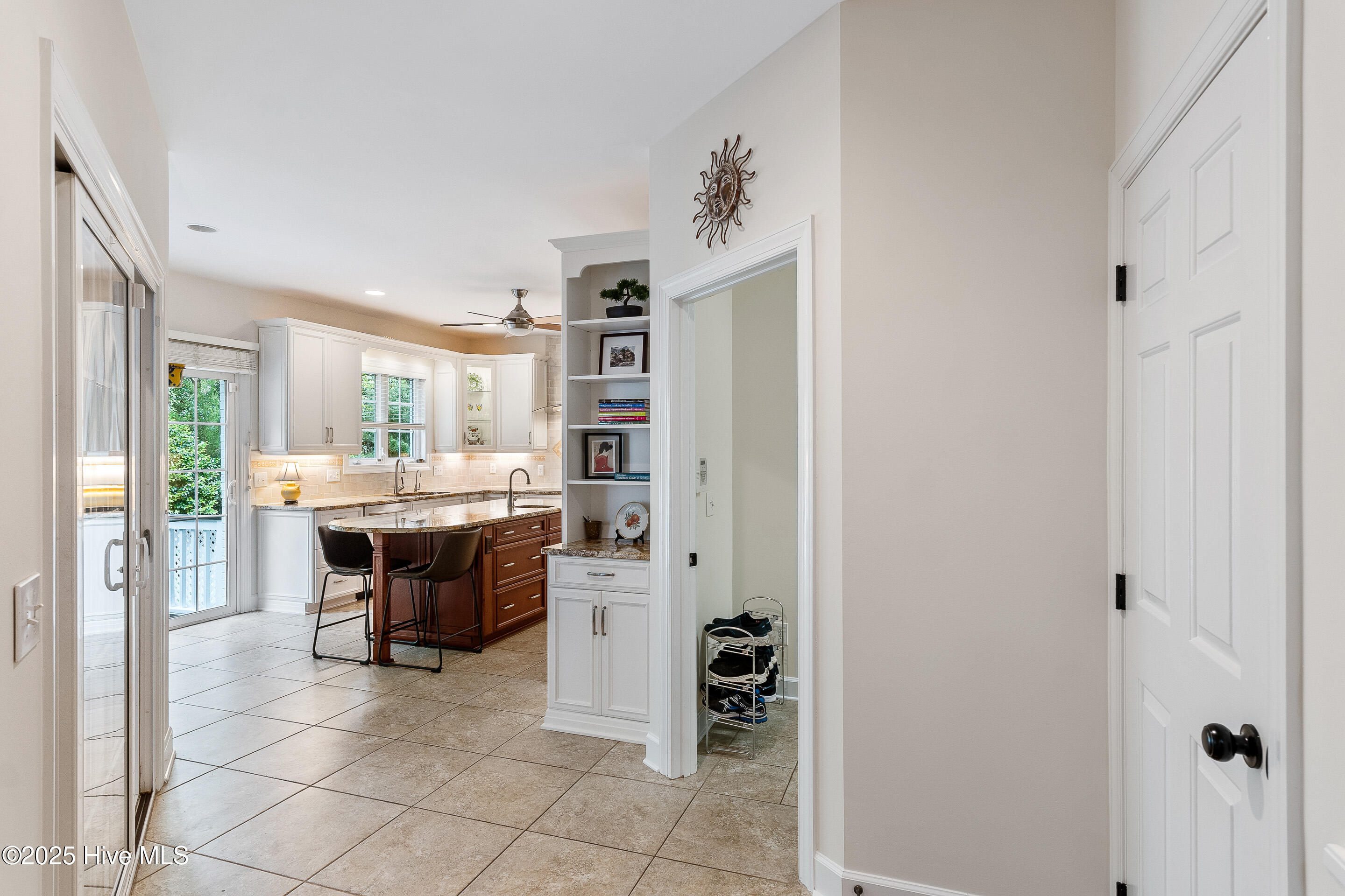 8819 Sawmill Creek Lane