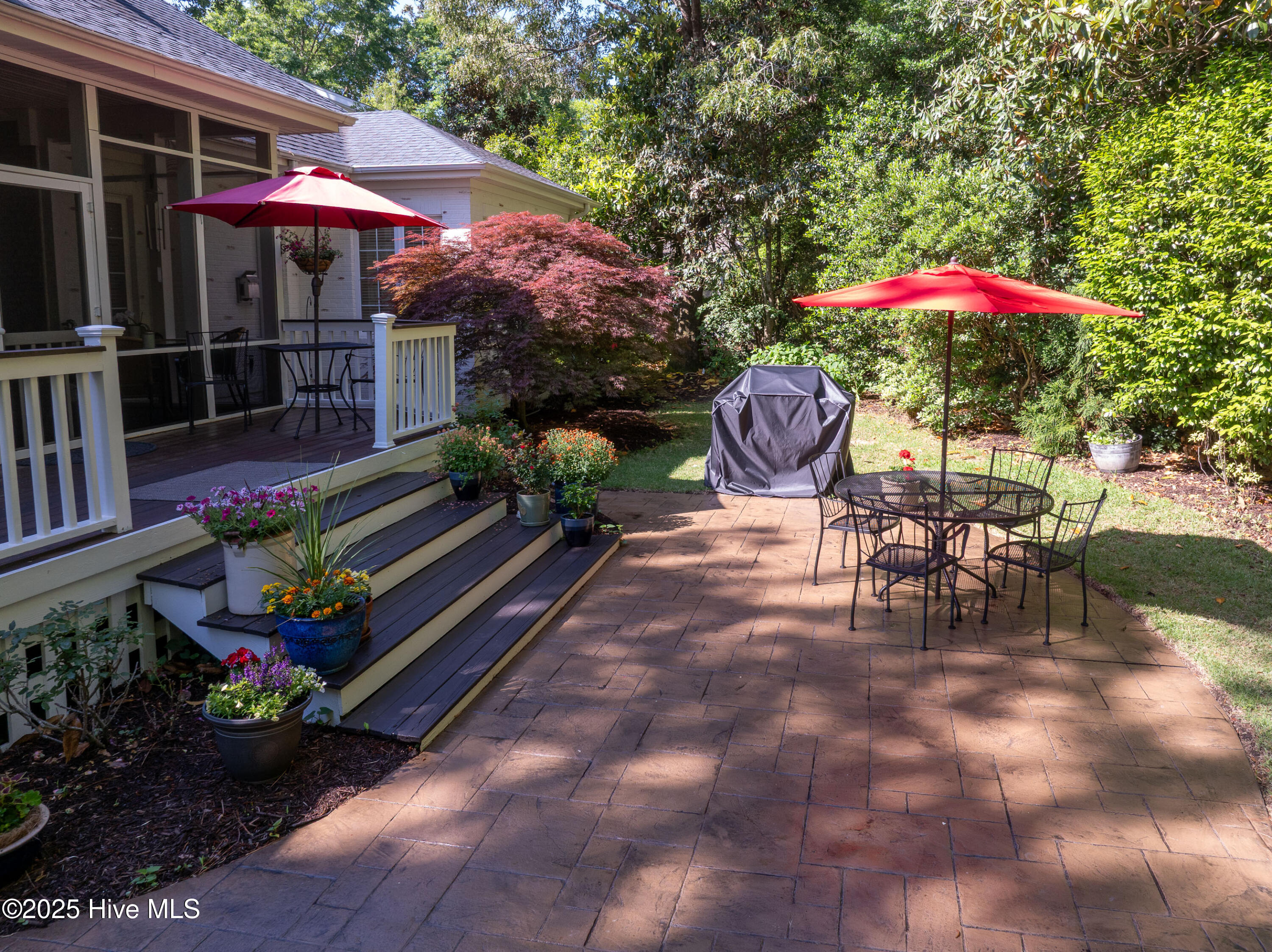 8819 Sawmill Creek Lane