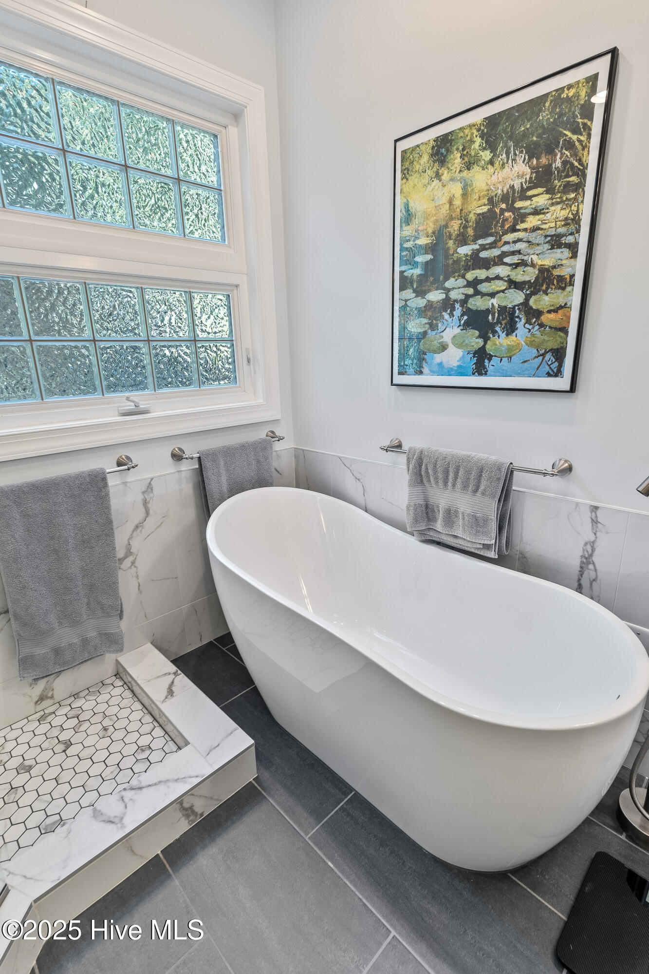 8819 Sawmill Creek Lane