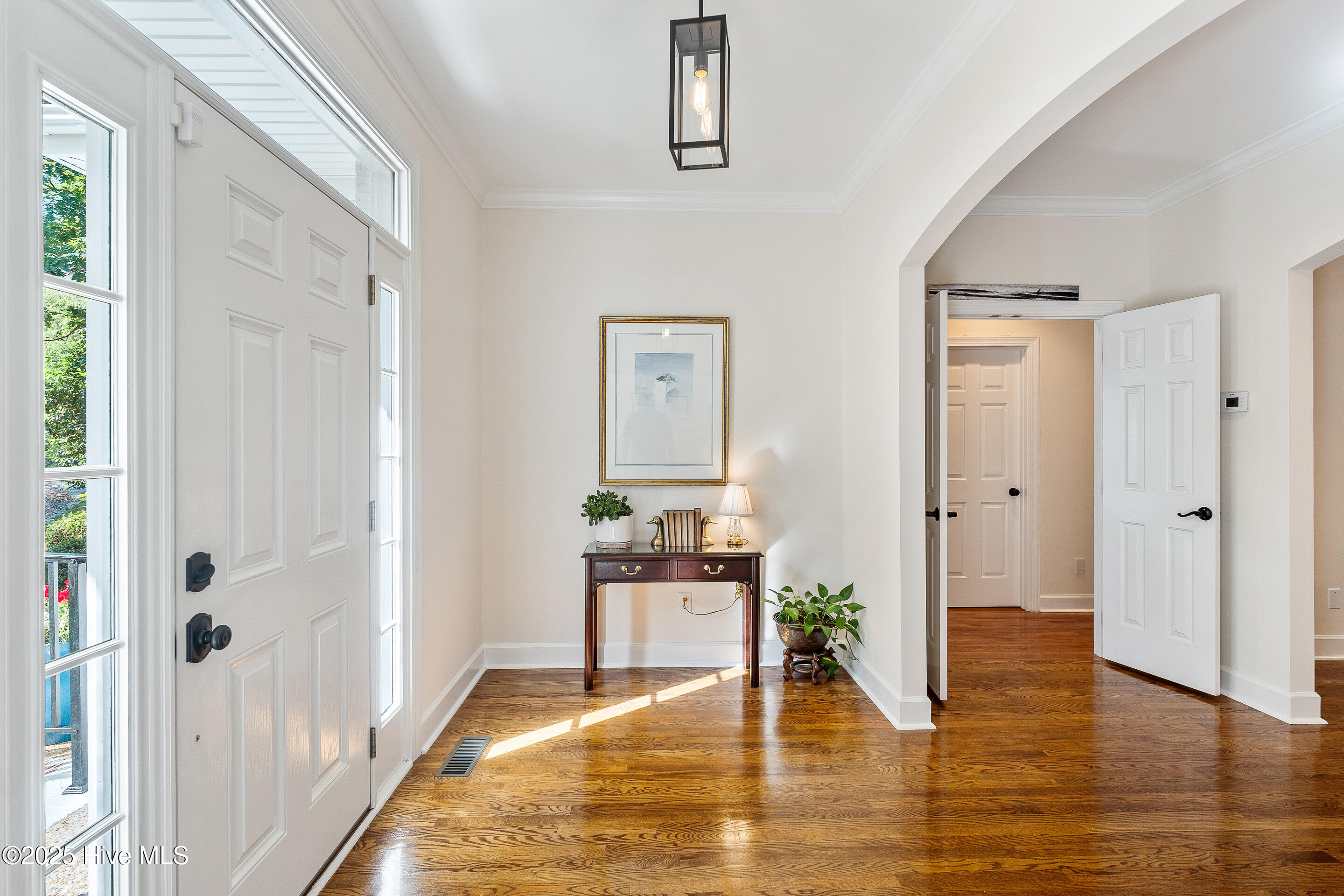 8819 Sawmill Creek Lane