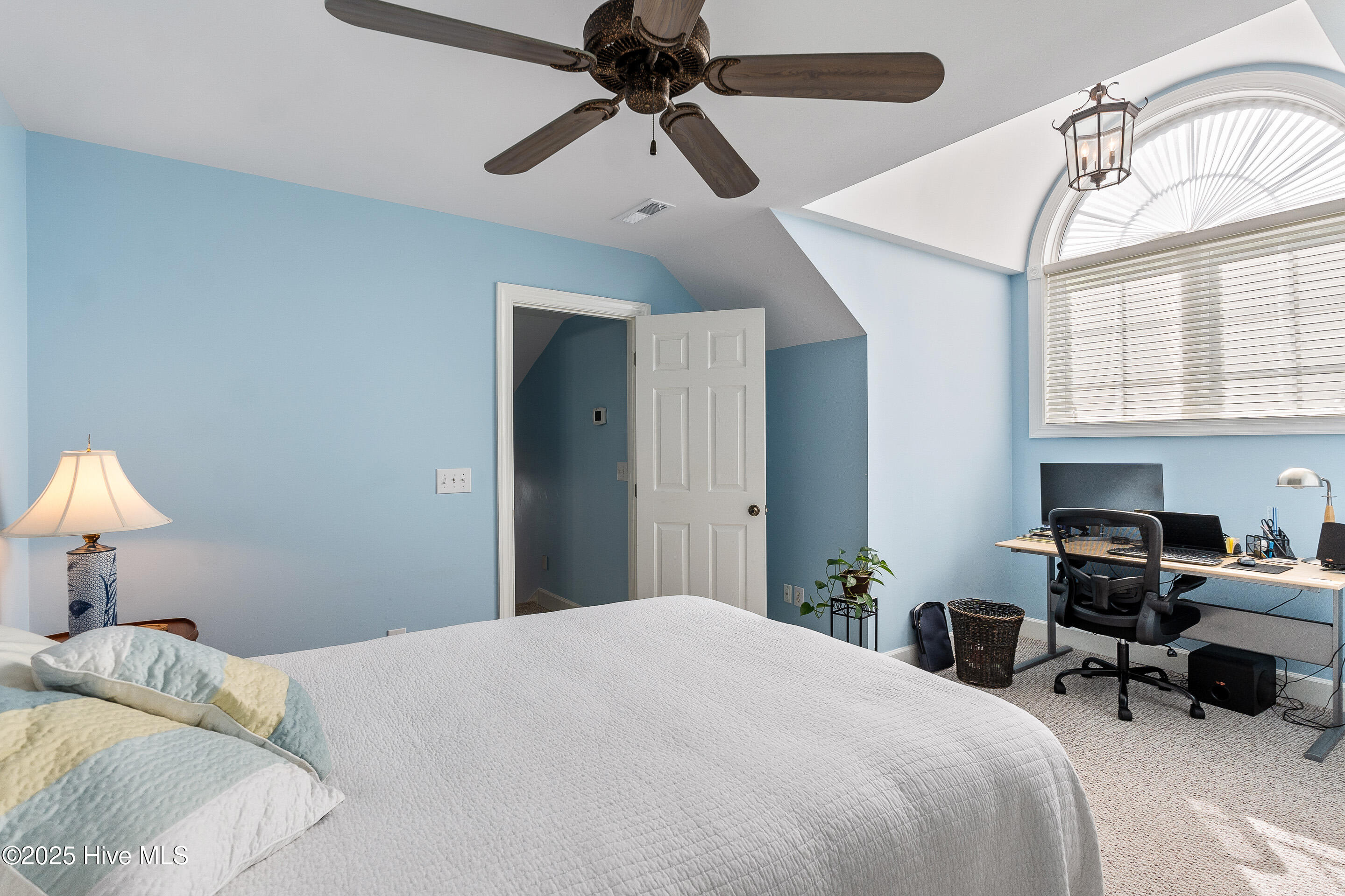 8819 Sawmill Creek Lane