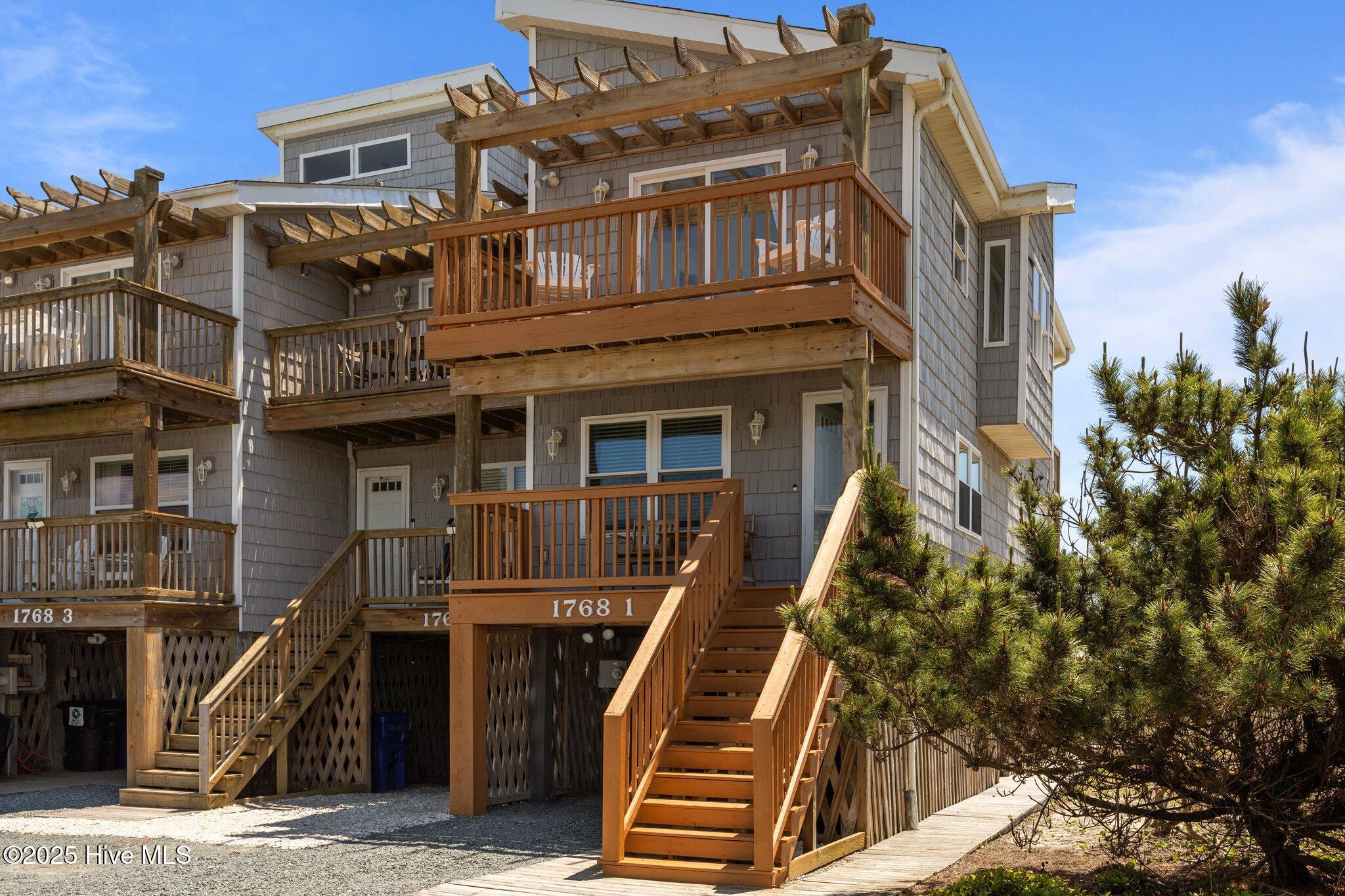 1768 New River Inlet Road, 1