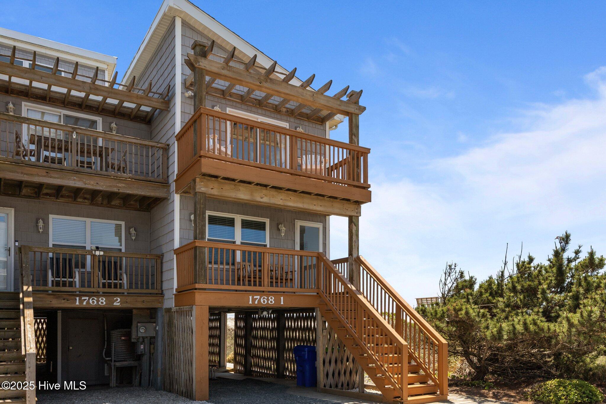 1768 New River Inlet Road, 1