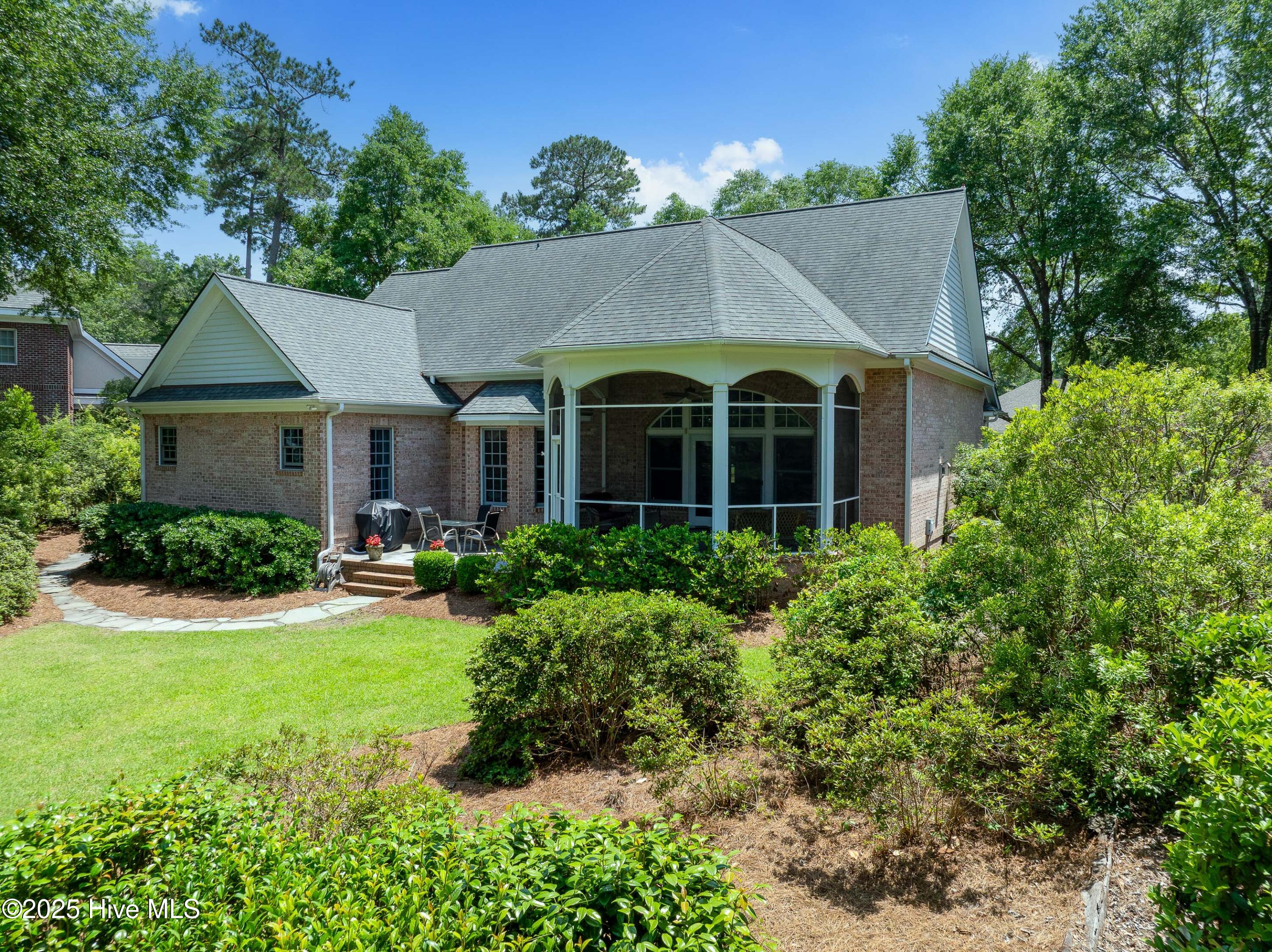 1006 Butler National Lane
