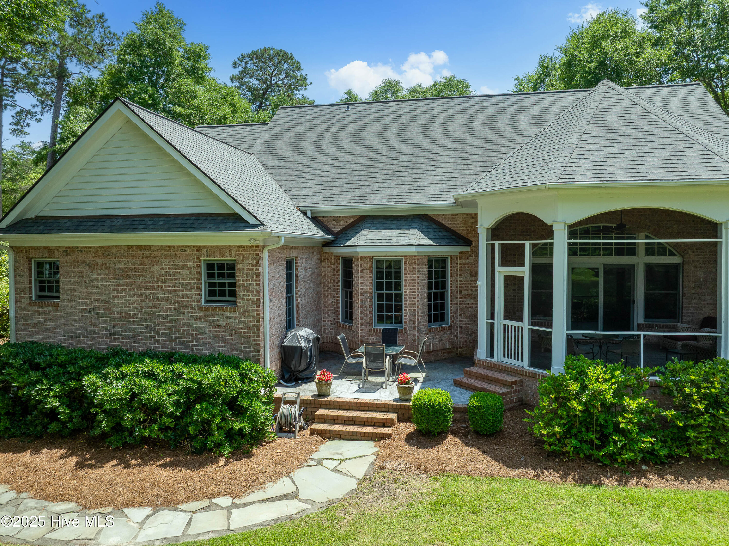 1006 Butler National Lane