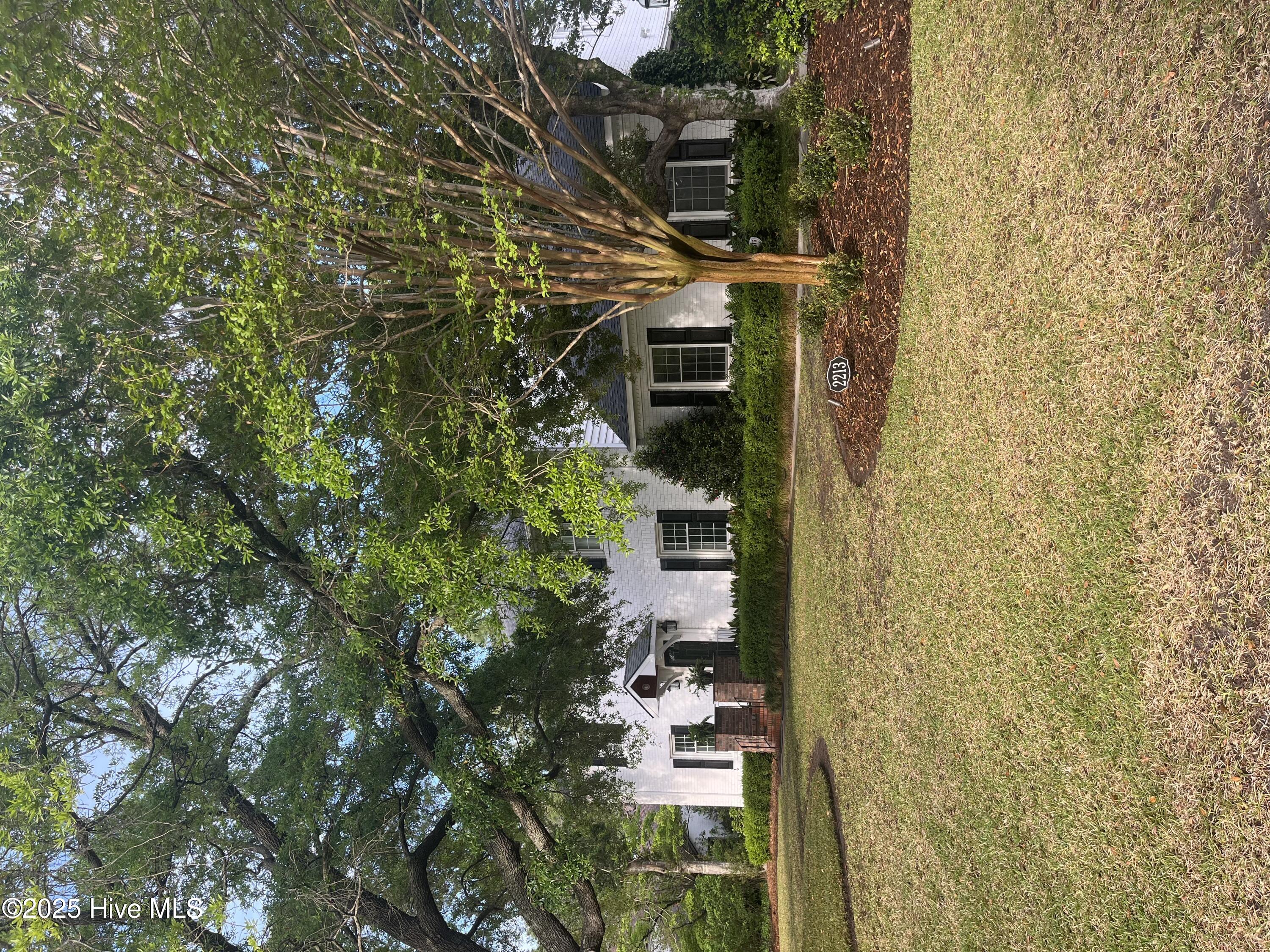 2213 Waverly Drive