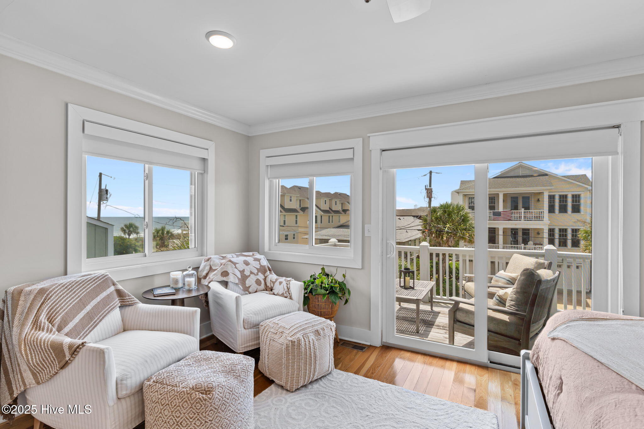 13 E Columbia Street, B