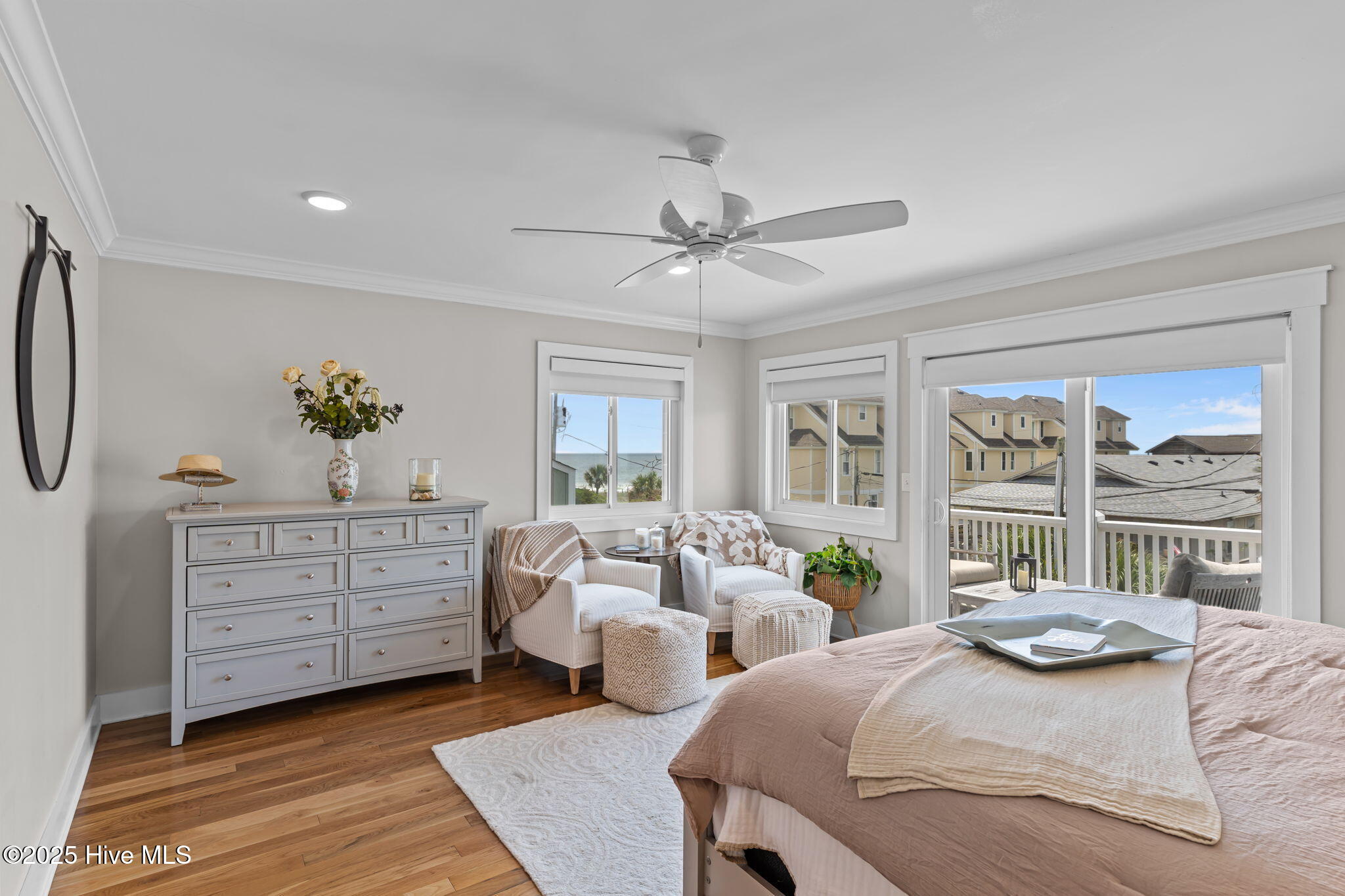 13 E Columbia Street, B