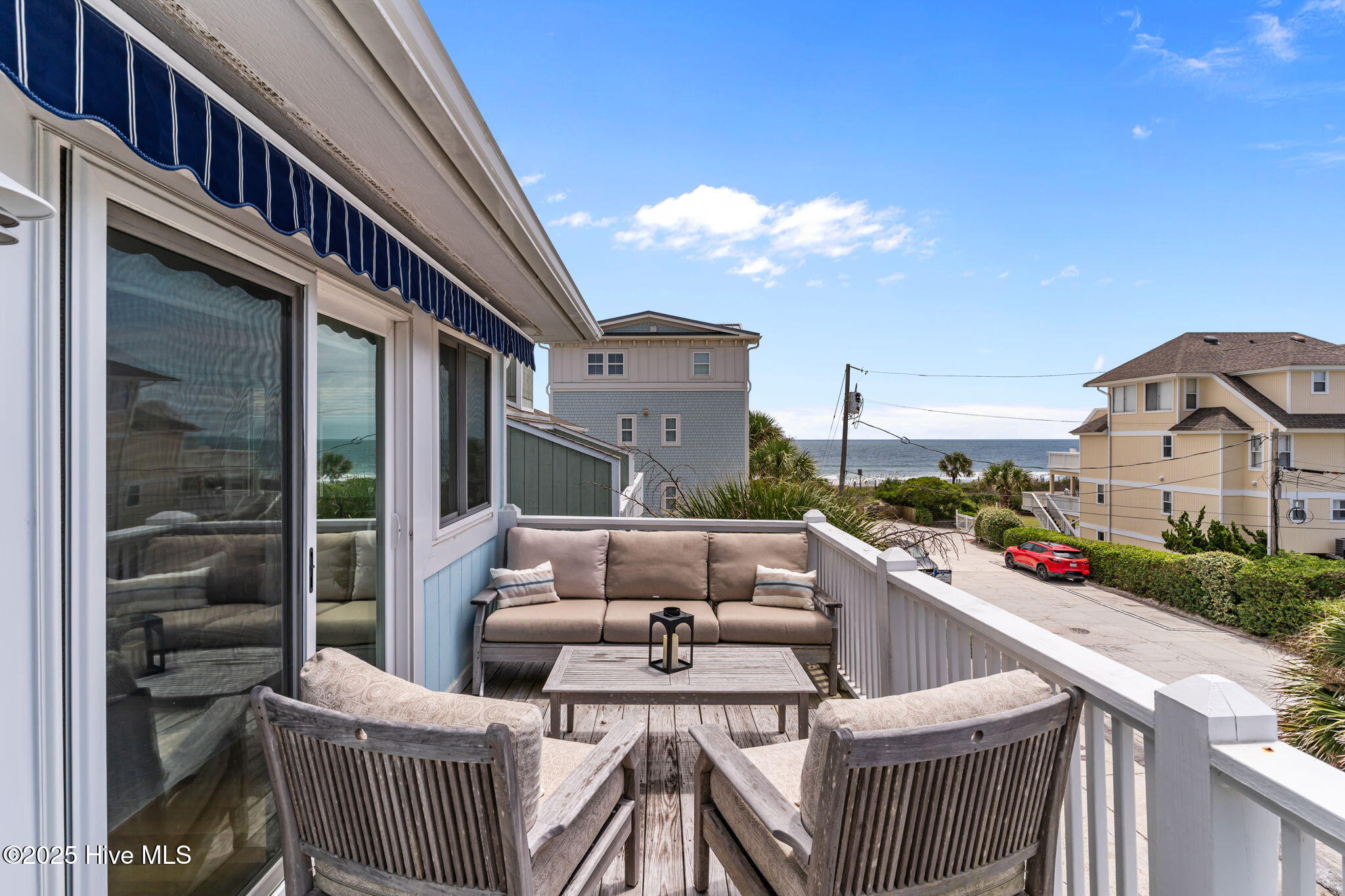 13 E Columbia Street, B