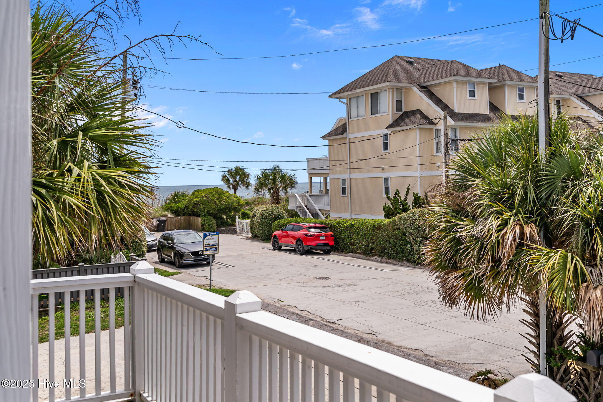 13 E Columbia Street, B