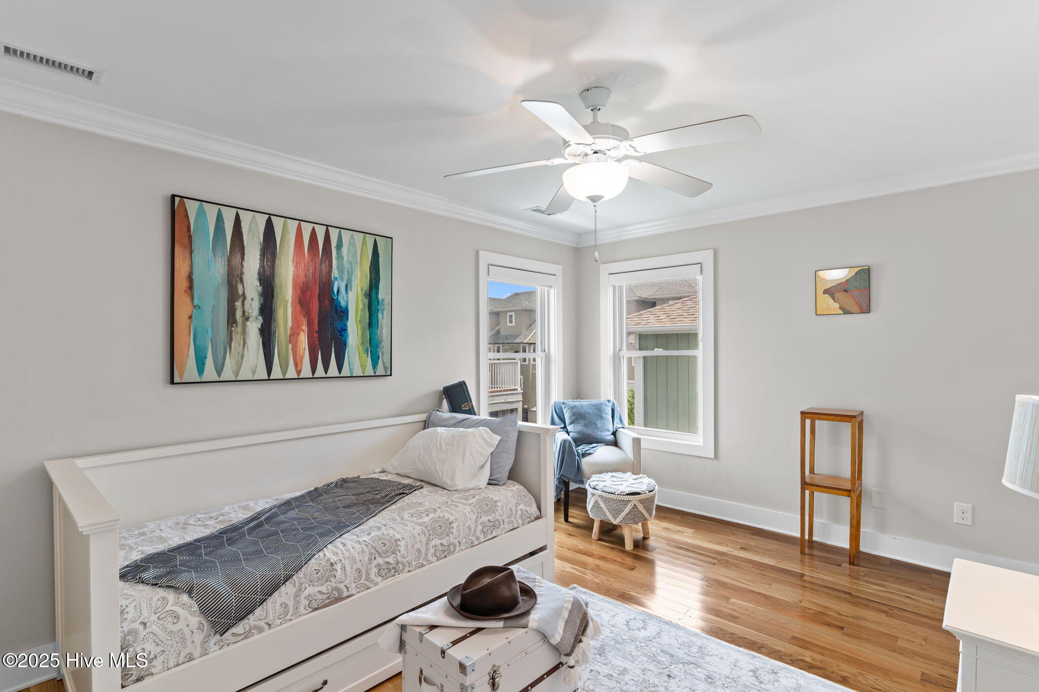 13 E Columbia Street, B