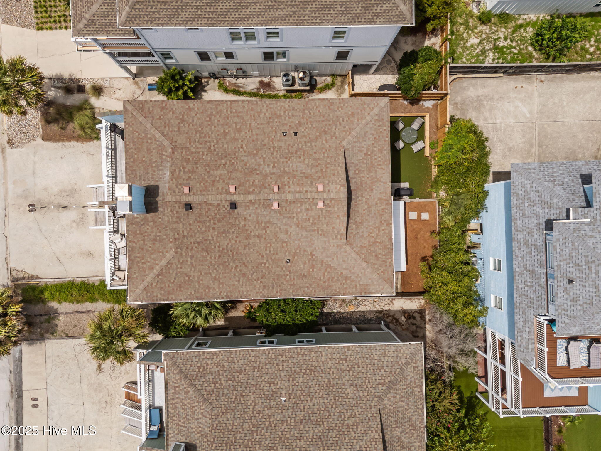 13 E Columbia Street, B