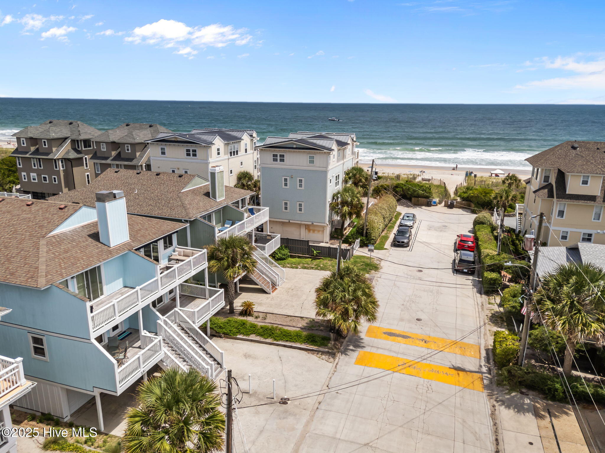 13 E Columbia Street, B