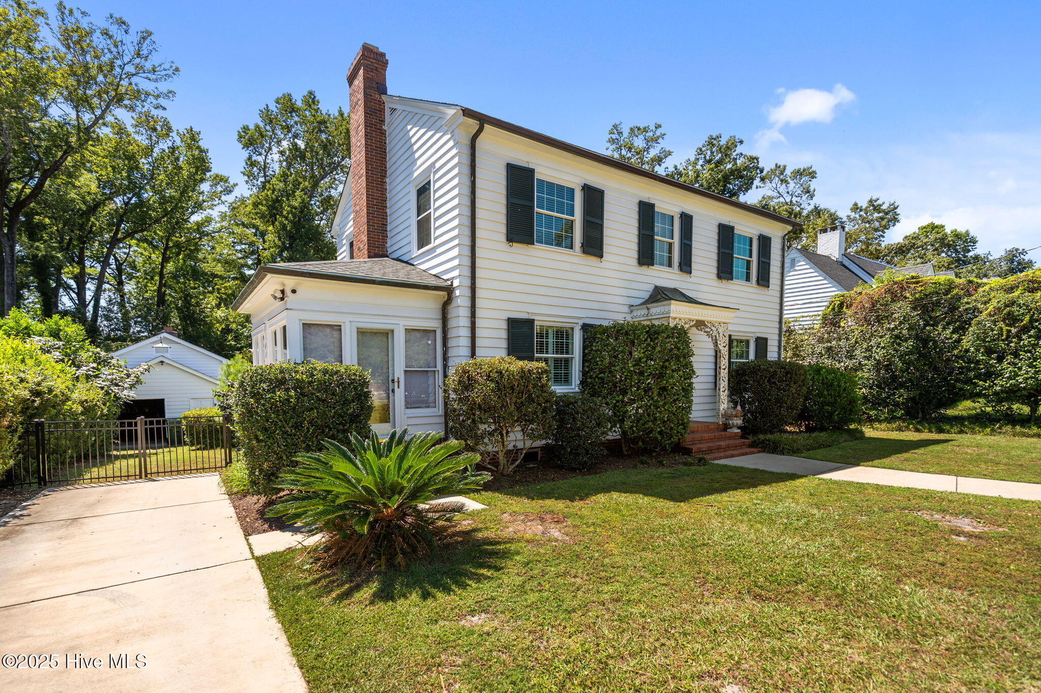 418 Forest Hills Drive