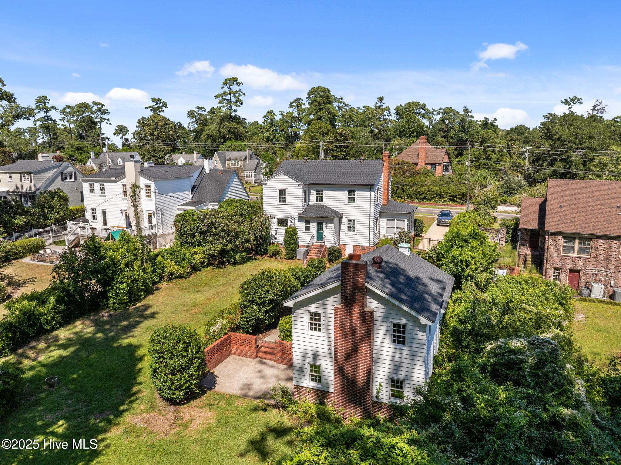 418 Forest Hills Drive