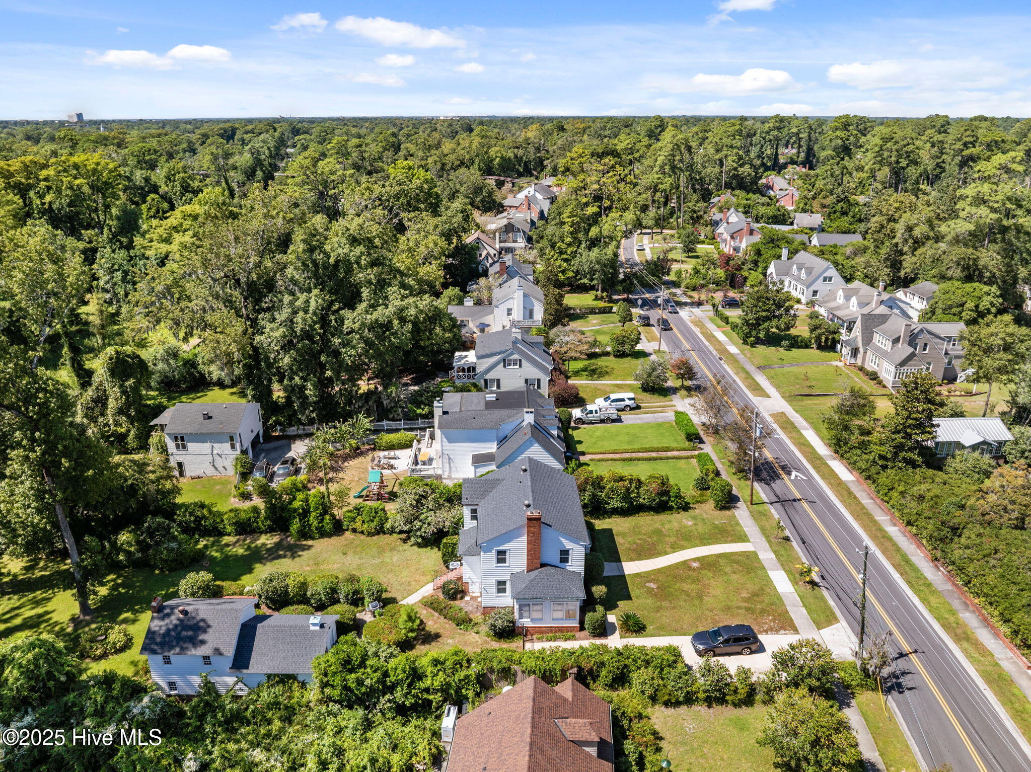 418 Forest Hills Drive