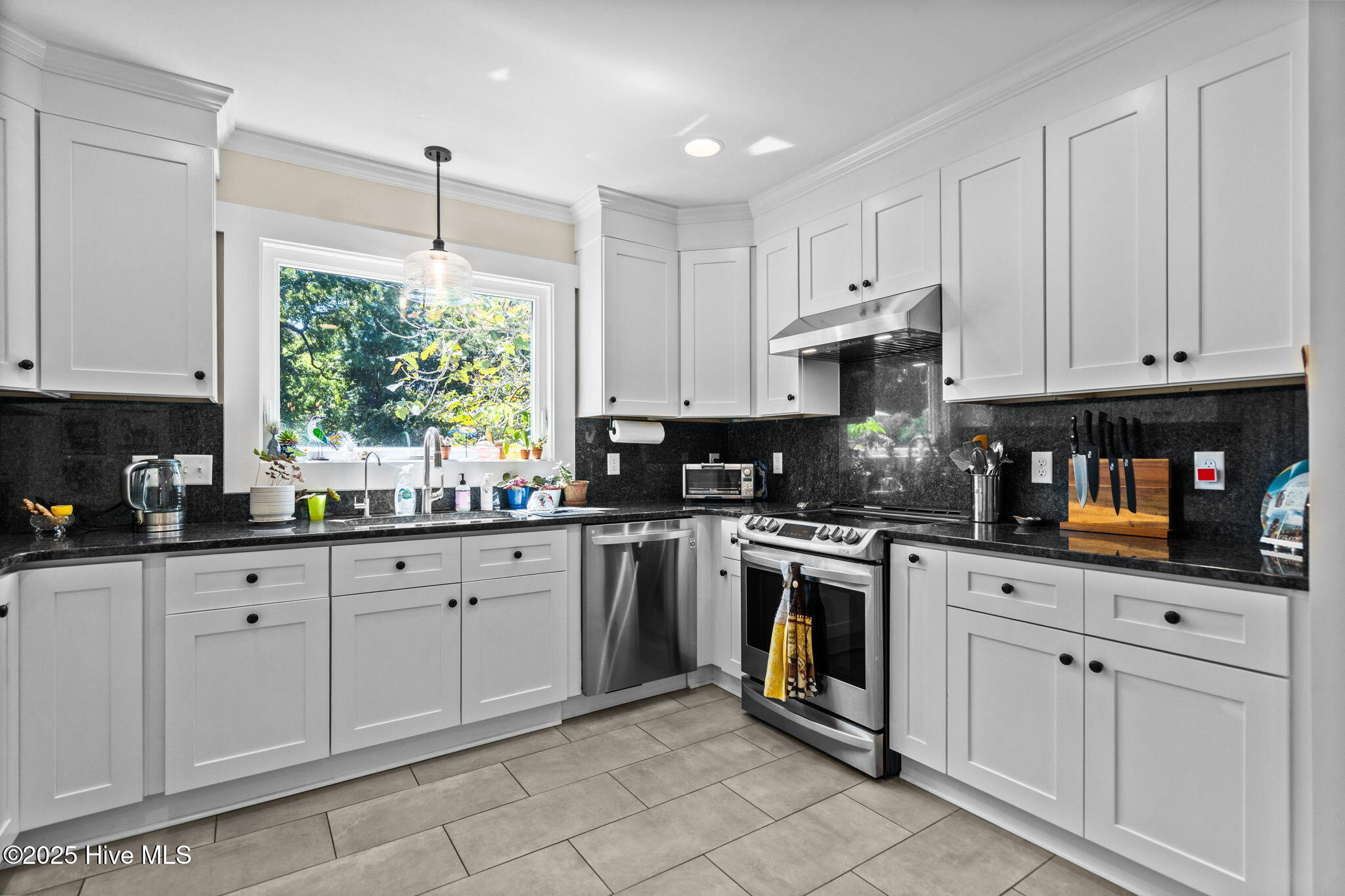 418 Forest Hills Drive