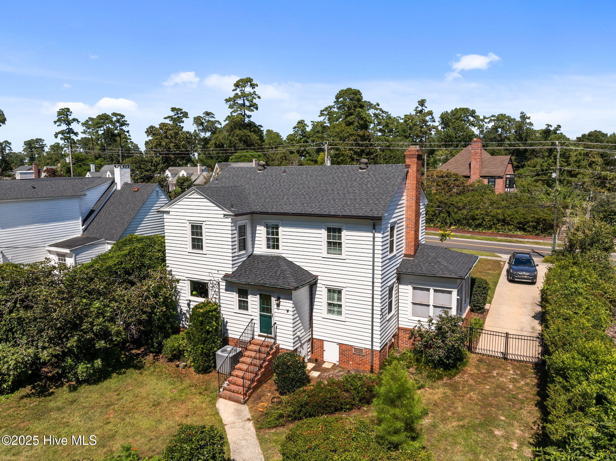 418 Forest Hills Drive