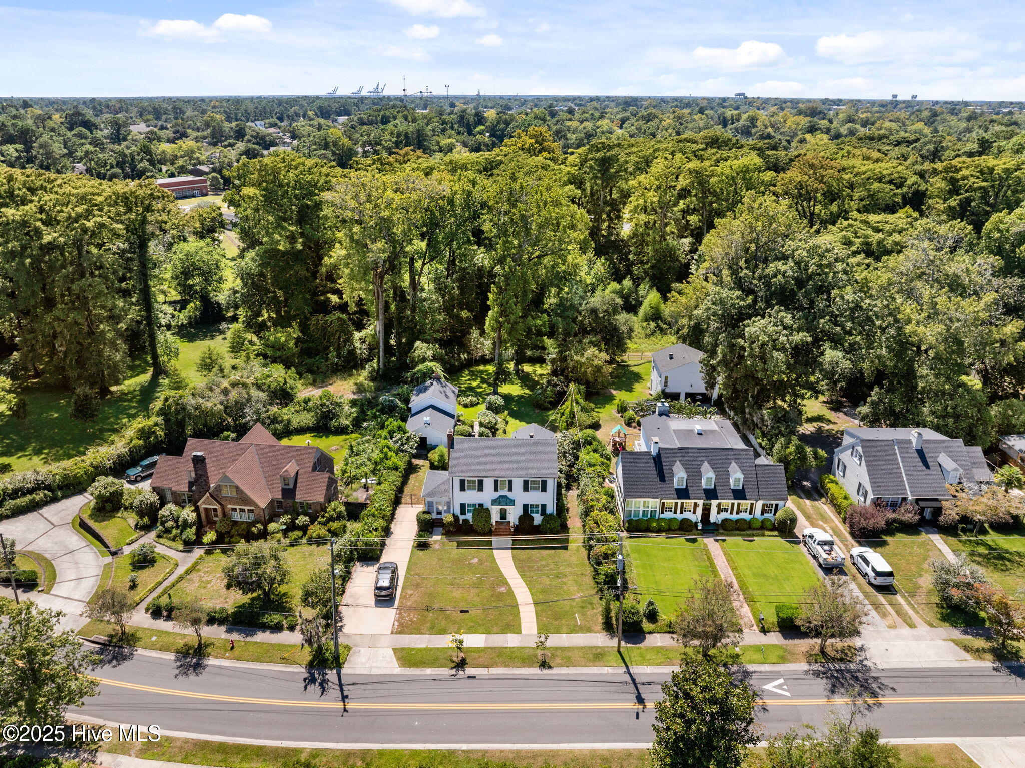 418 Forest Hills Drive