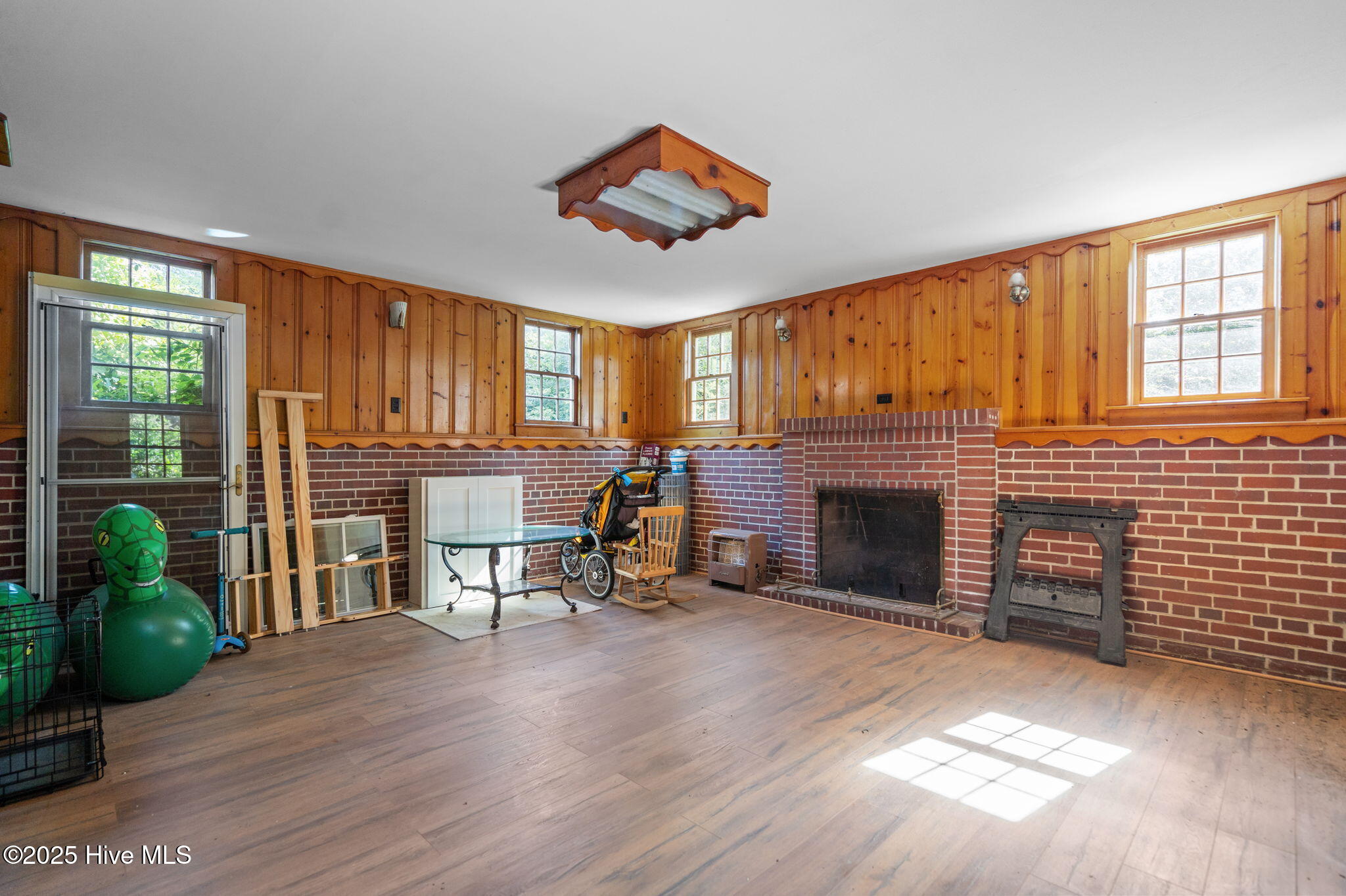 418 Forest Hills Drive