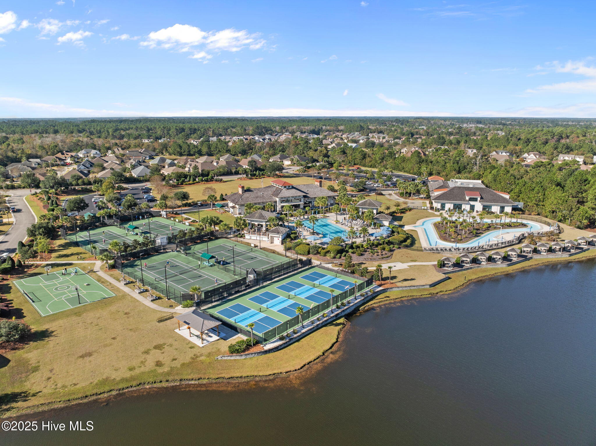 2267 Reefside Loop NE, Leland