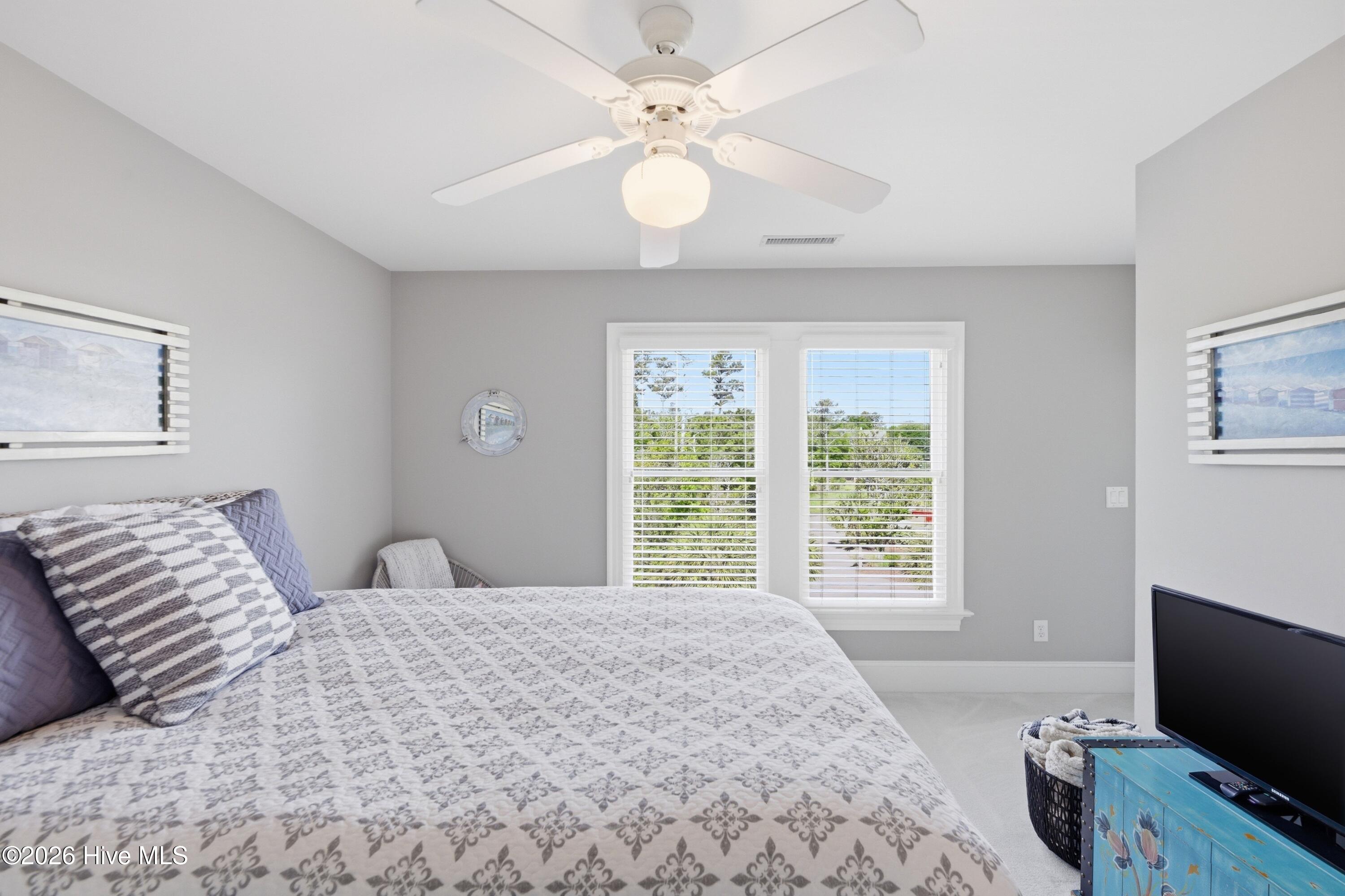 5252 Masonboro Harbour Drive