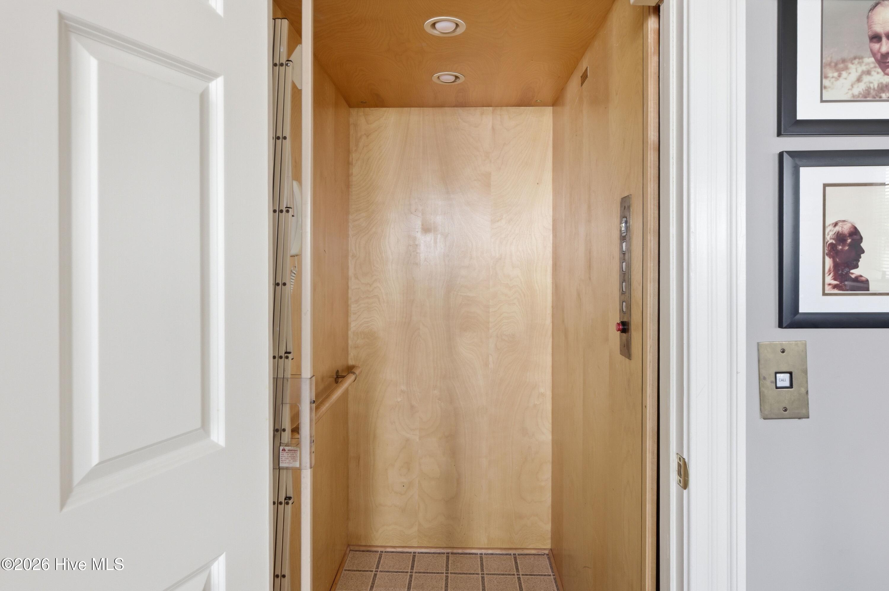 5252 Masonboro Harbour Drive