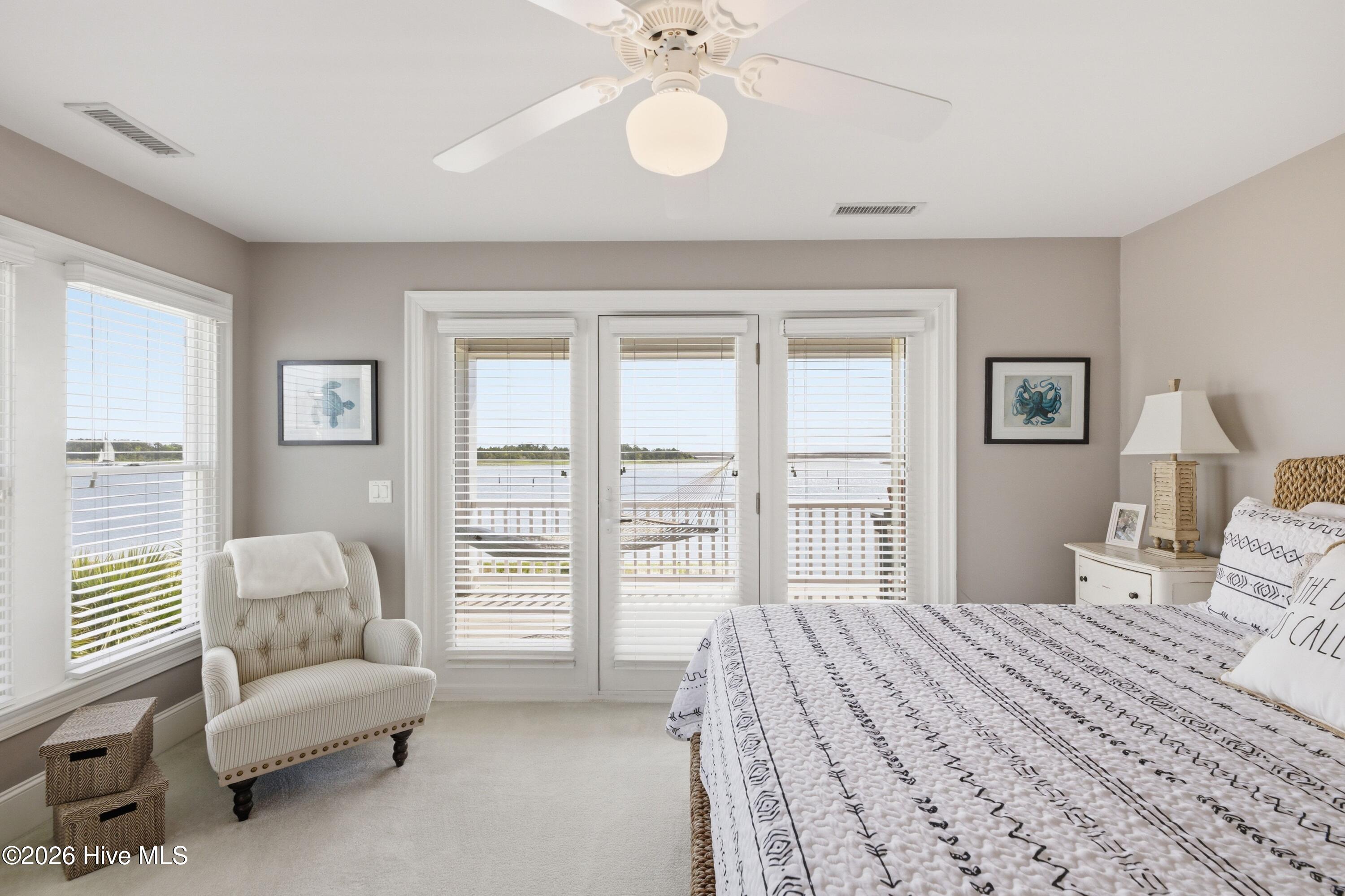 5252 Masonboro Harbour Drive