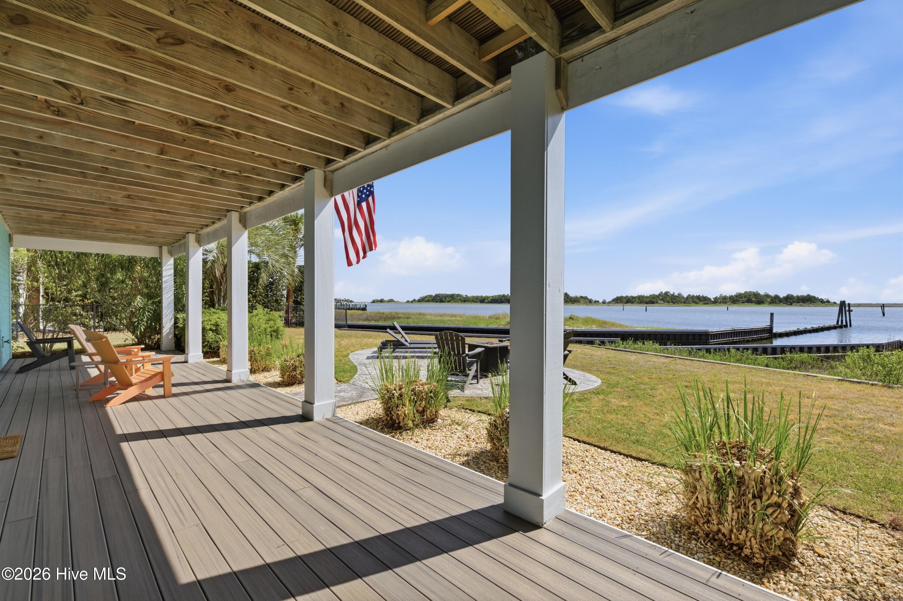 5252 Masonboro Harbour Drive