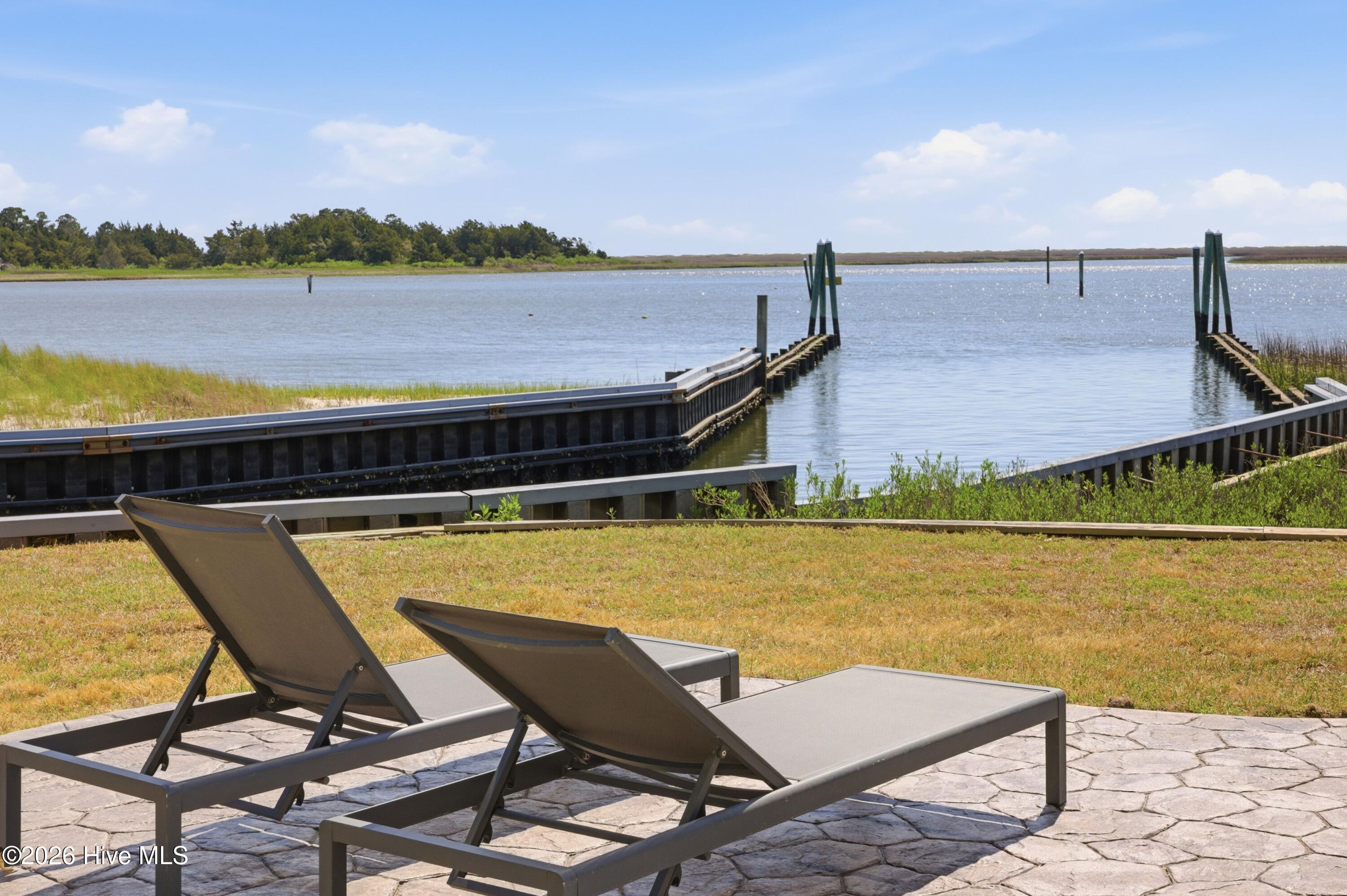 5252 Masonboro Harbour Drive