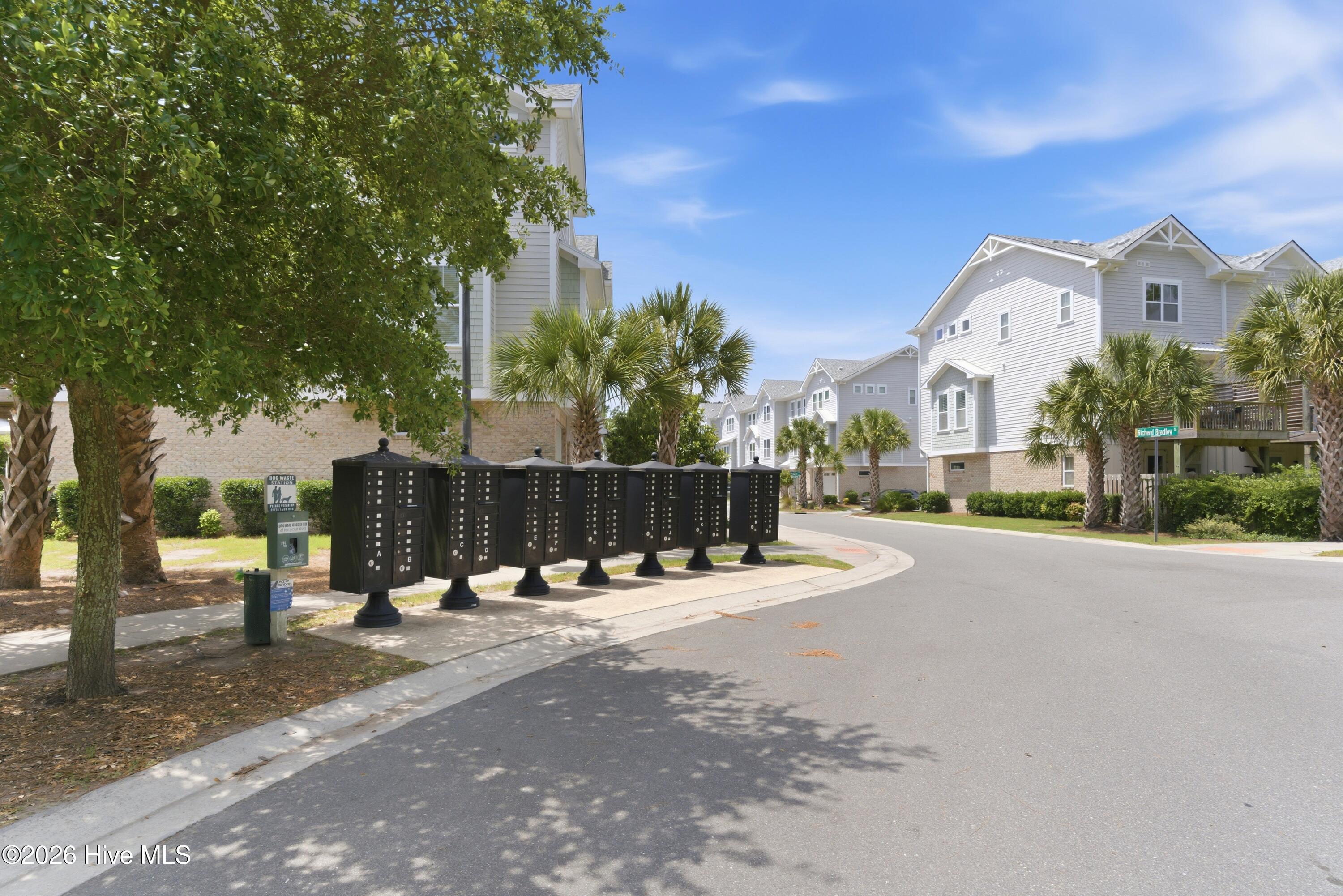 1810 Bungalow Row