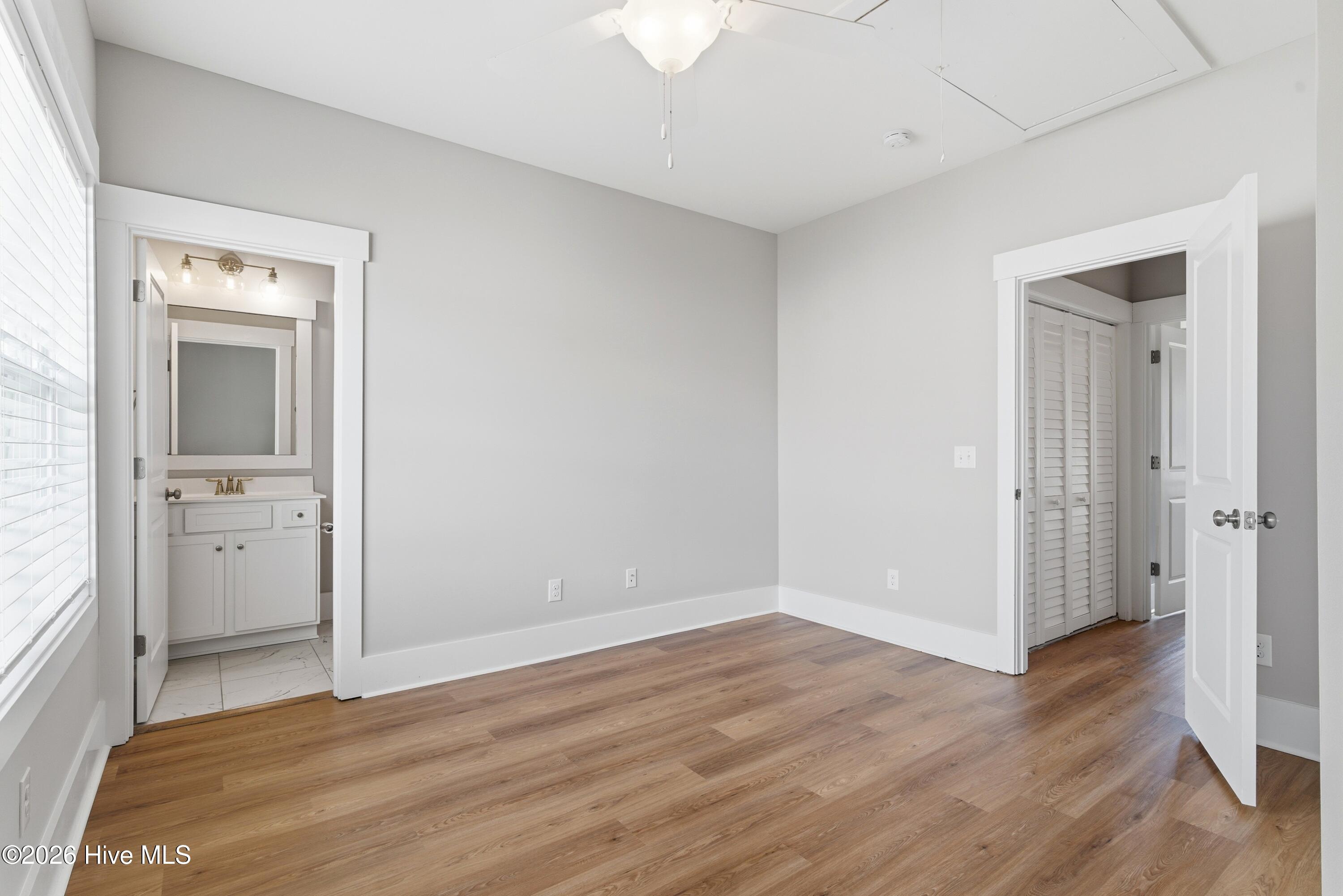 1810 Bungalow Row