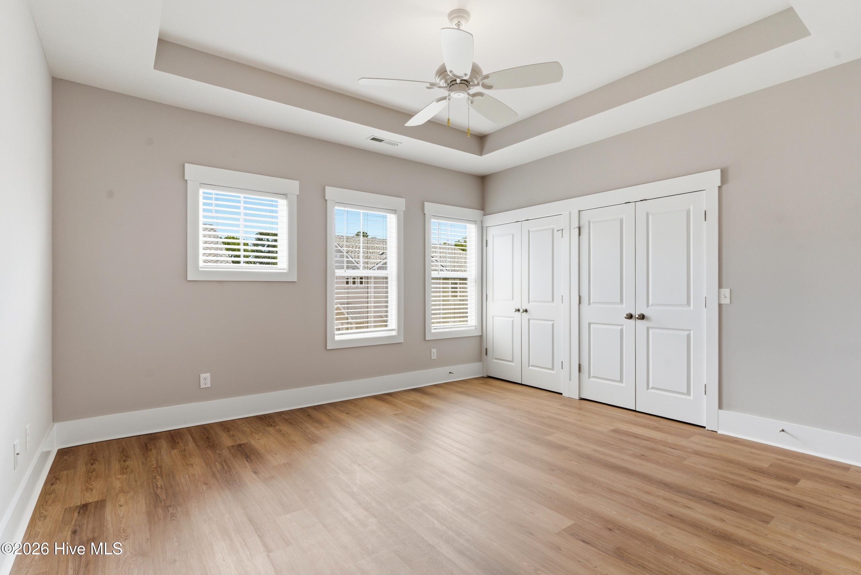 1810 Bungalow Row