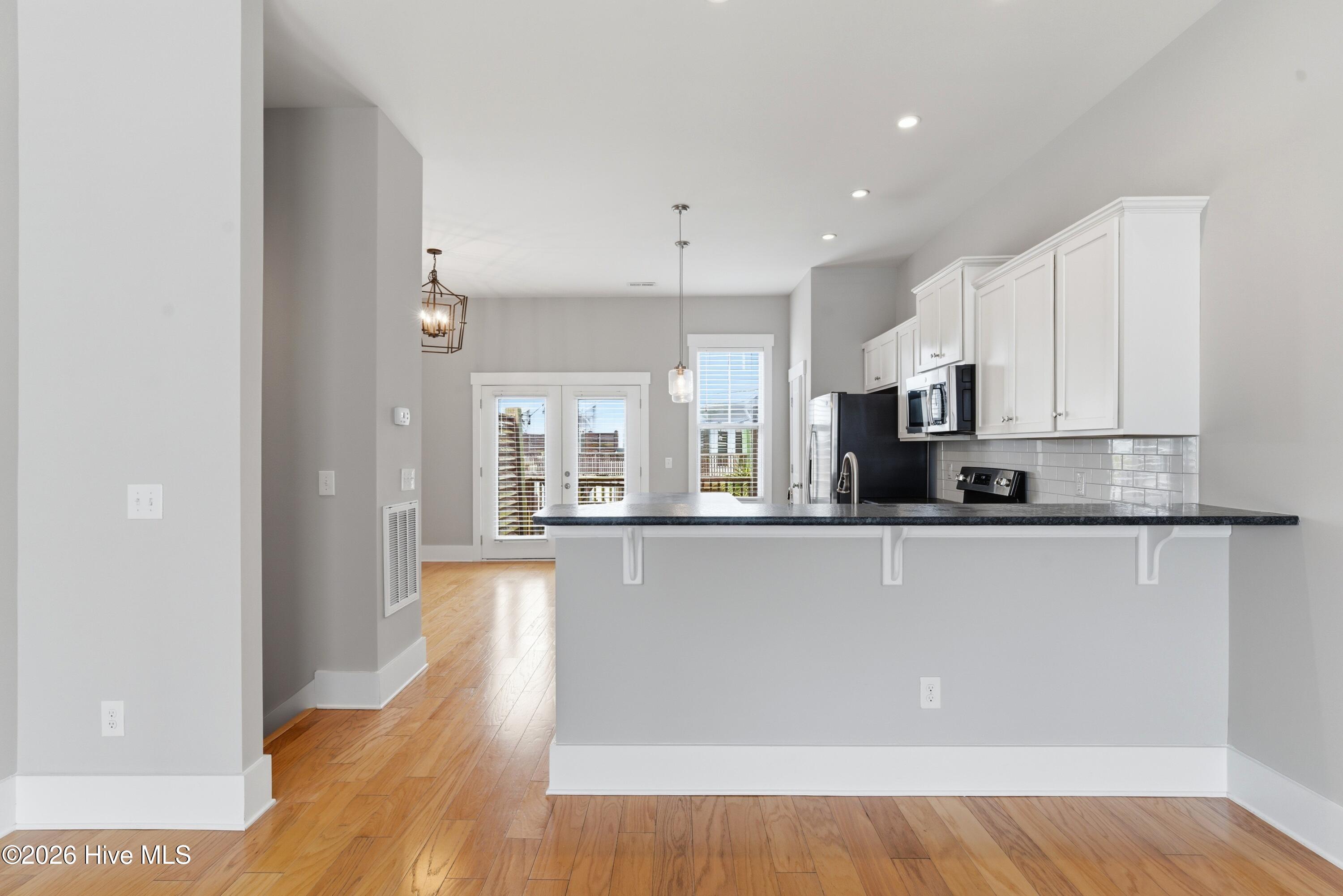 1810 Bungalow Row