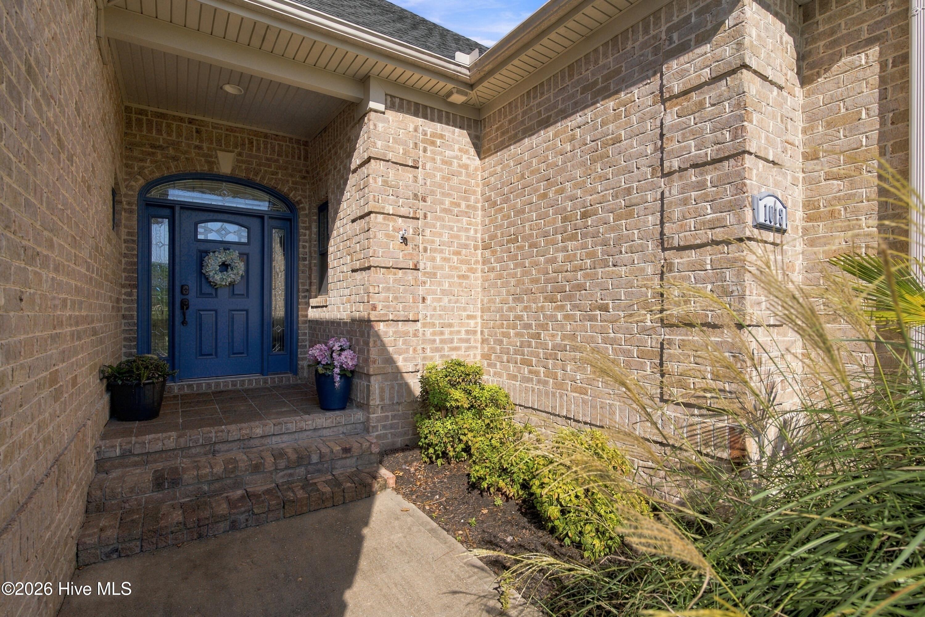 1018 Golden Sands Way