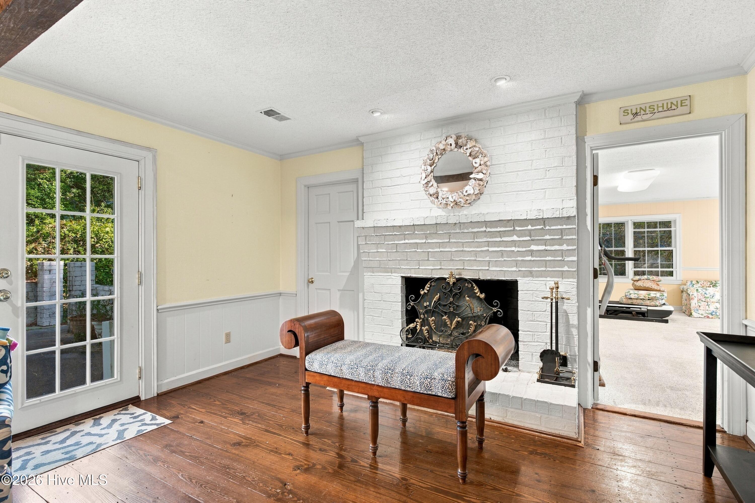 2209 Waverly Drive