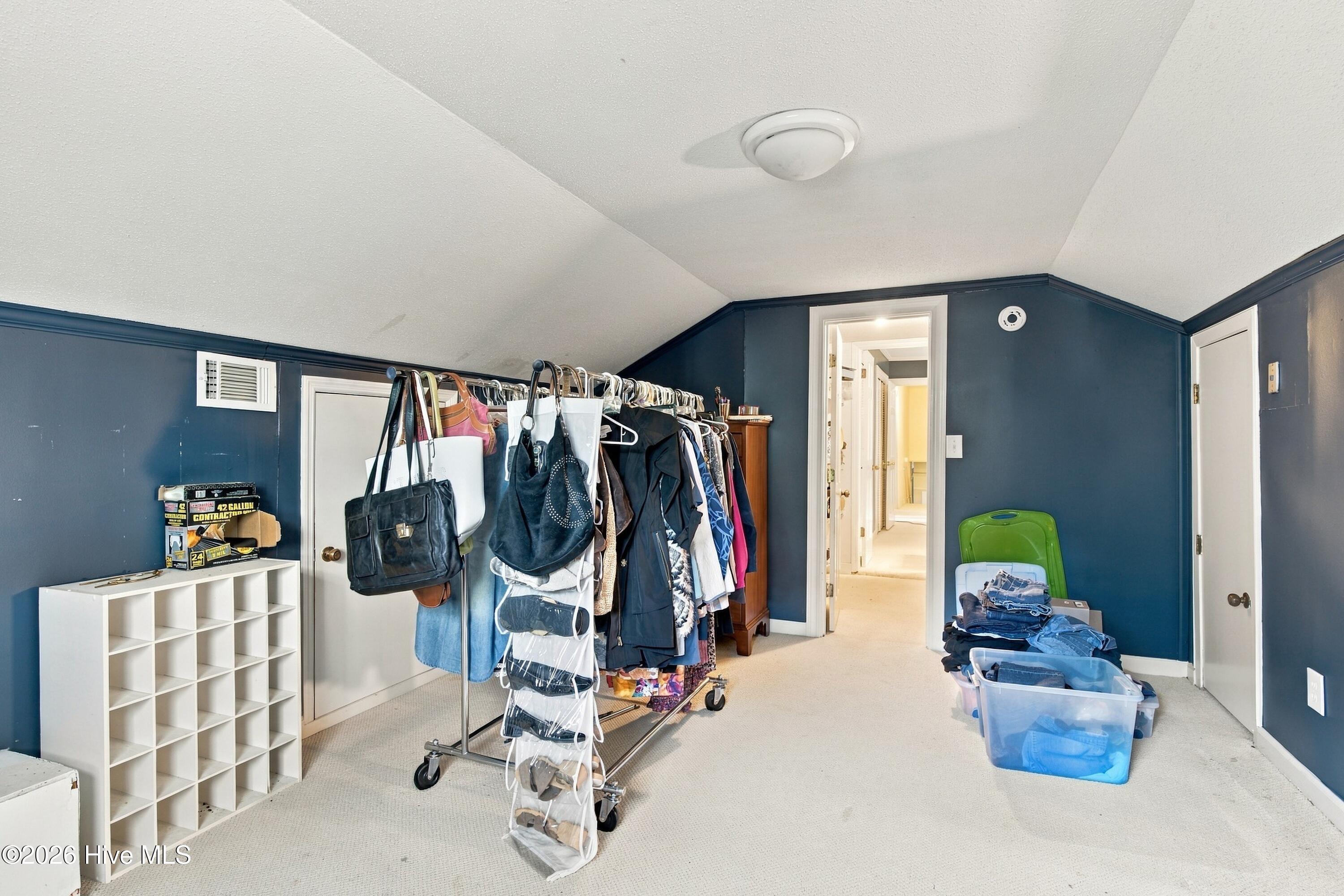 2209 Waverly Drive