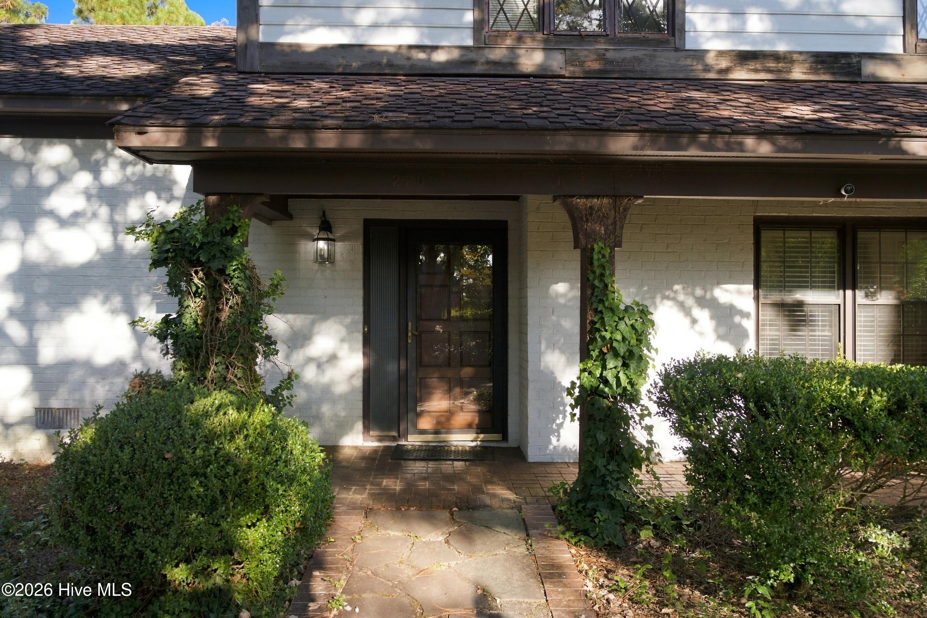2209 Waverly Drive