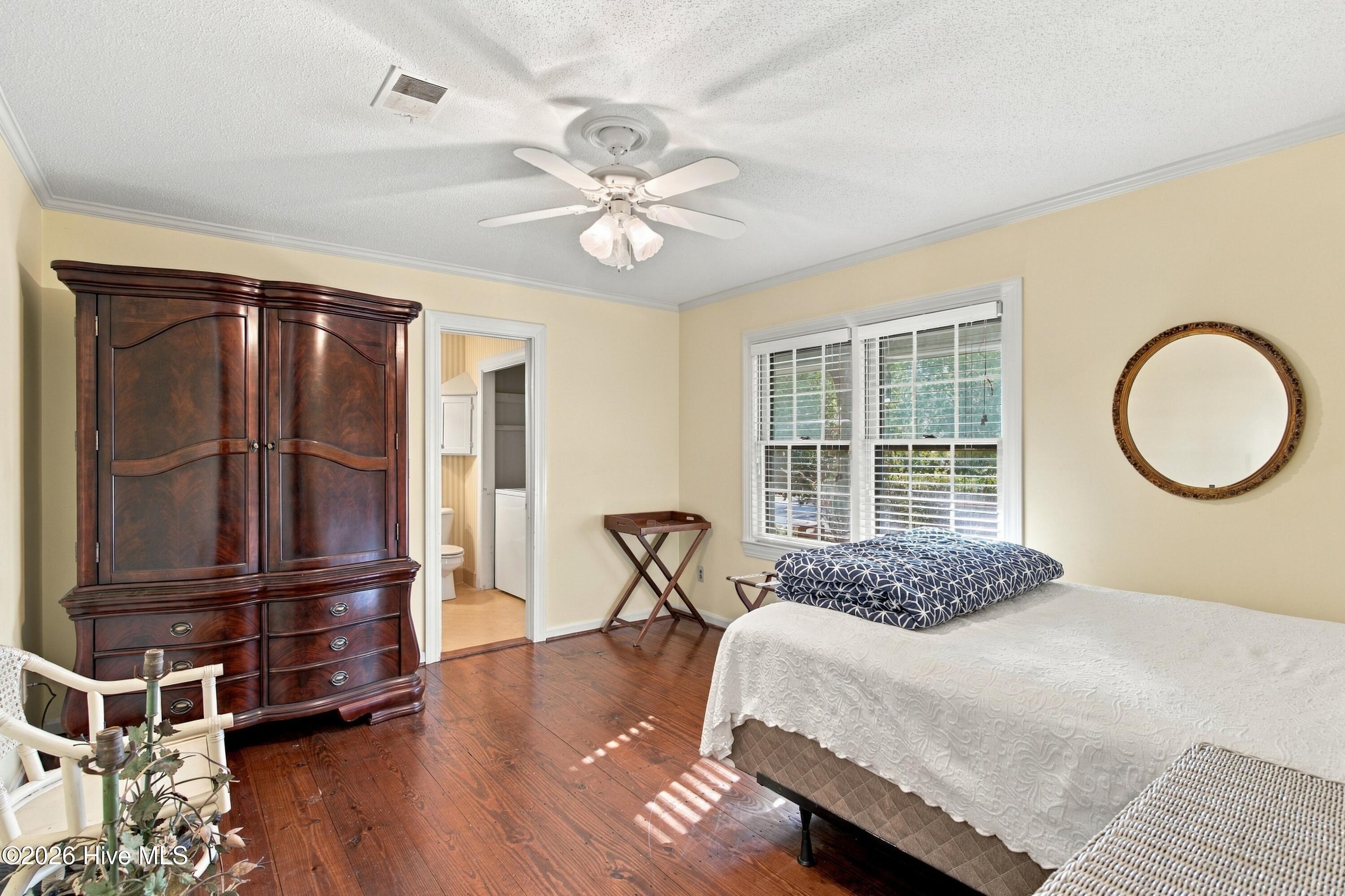 2209 Waverly Drive