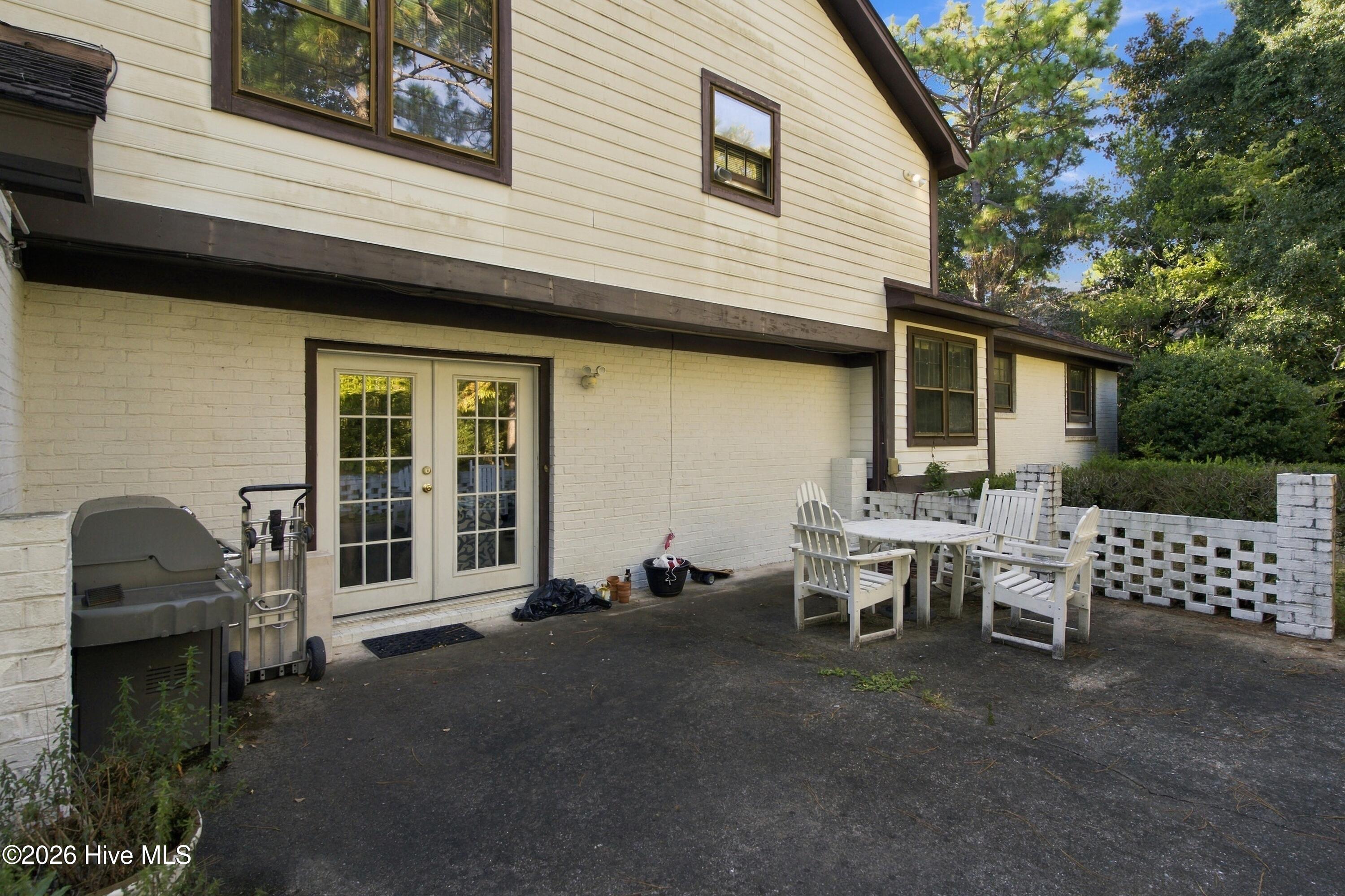 2209 Waverly Drive