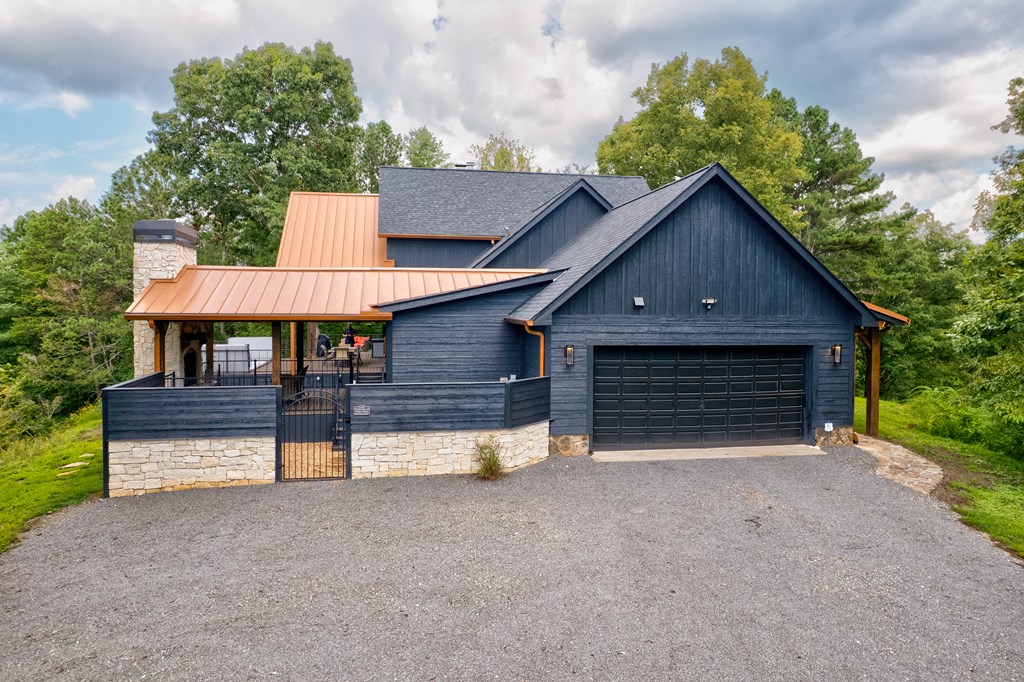 312 Charles Road