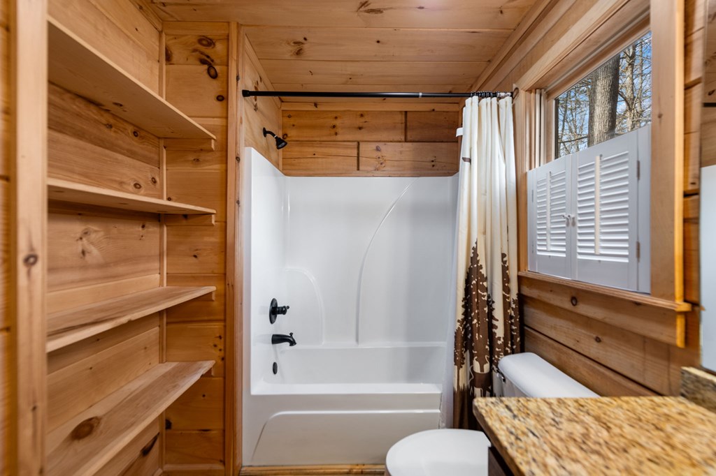 275 N Moreland Drive