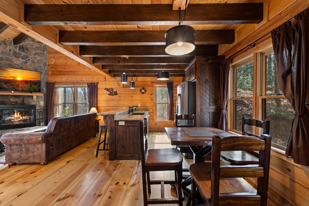 275 N Moreland Drive