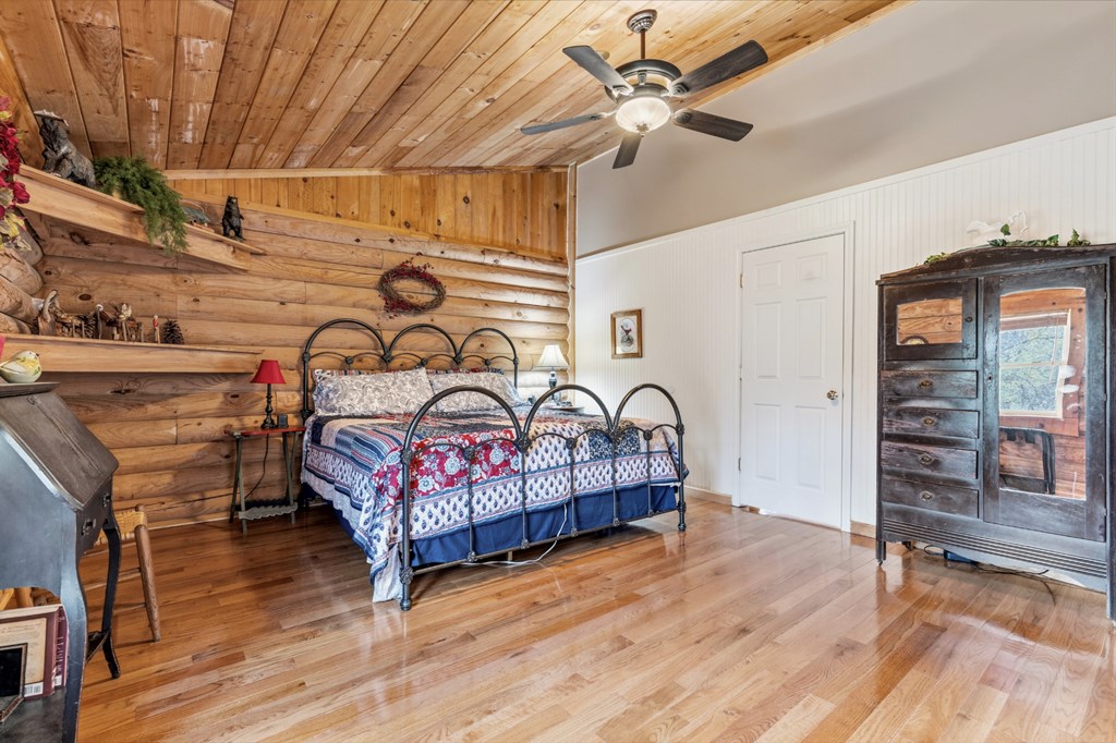 898 Childers Creek Rd