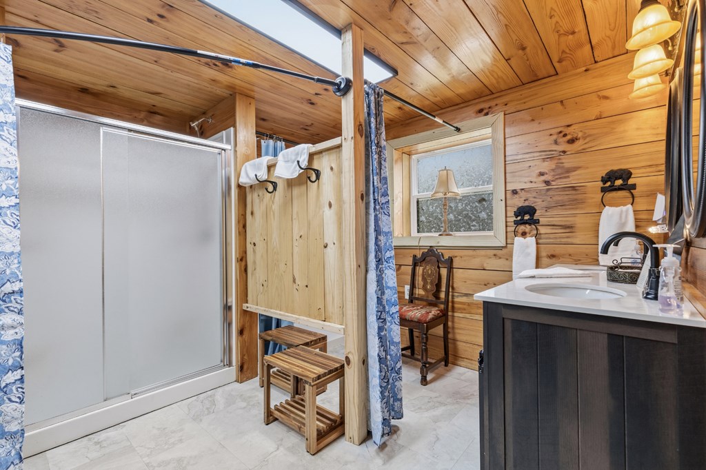 898 Childers Creek Rd