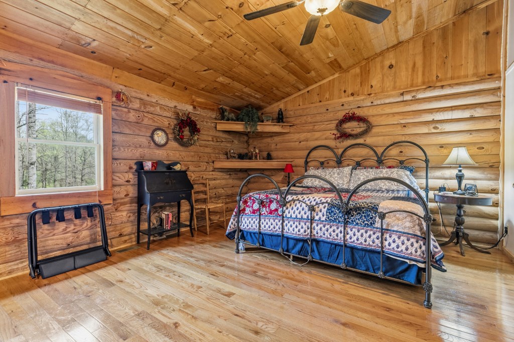 898 Childers Creek Rd