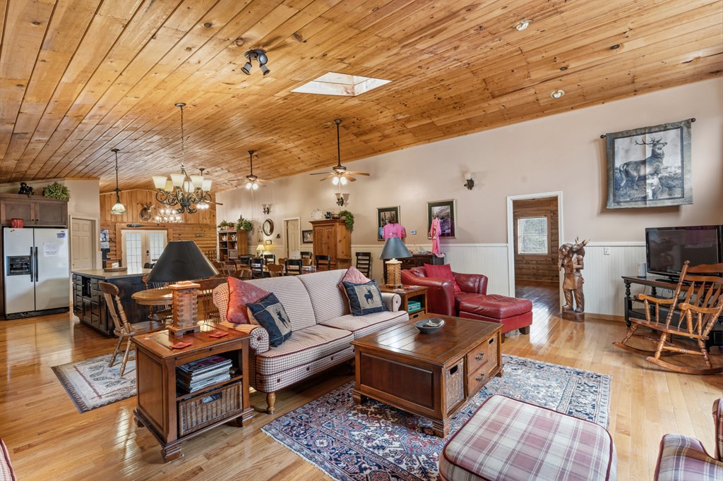 898 Childers Creek Rd