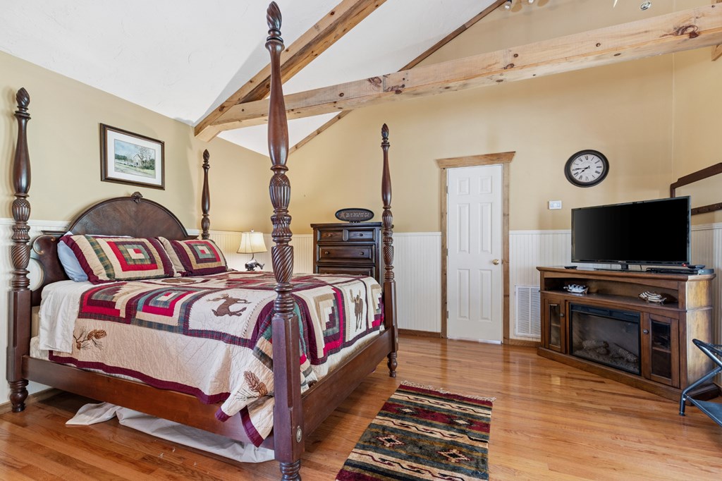 898 Childers Creek Rd