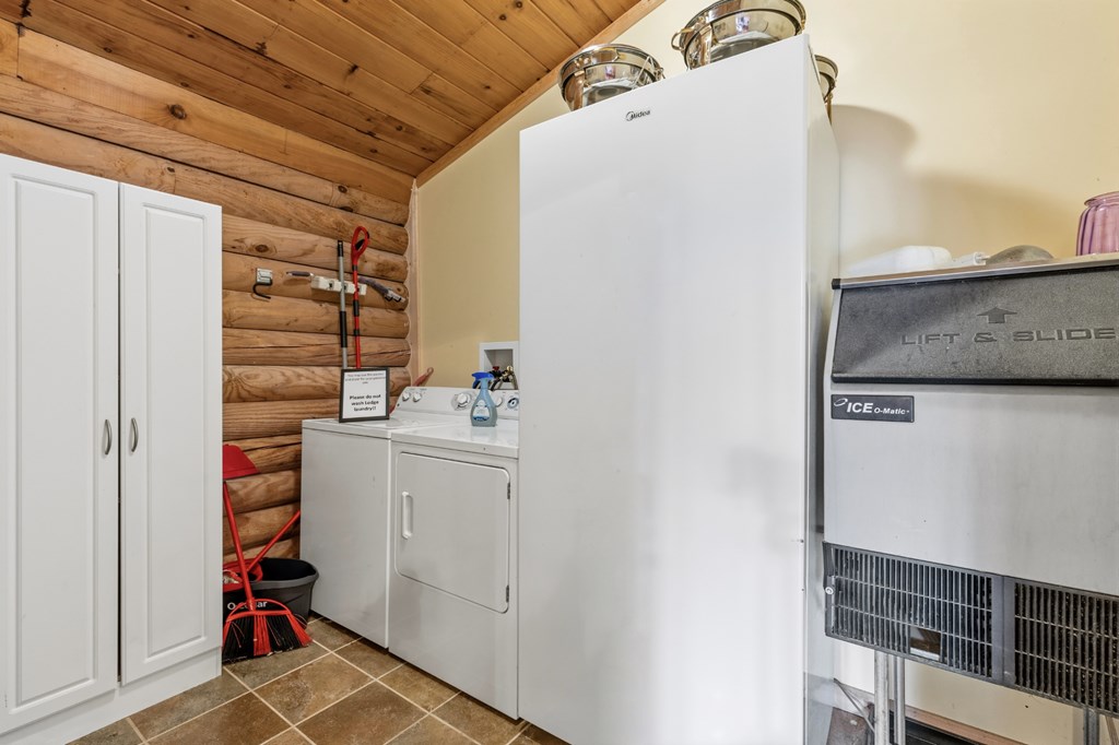 898 Childers Creek Rd