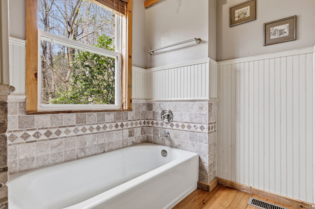 898 Childers Creek Rd